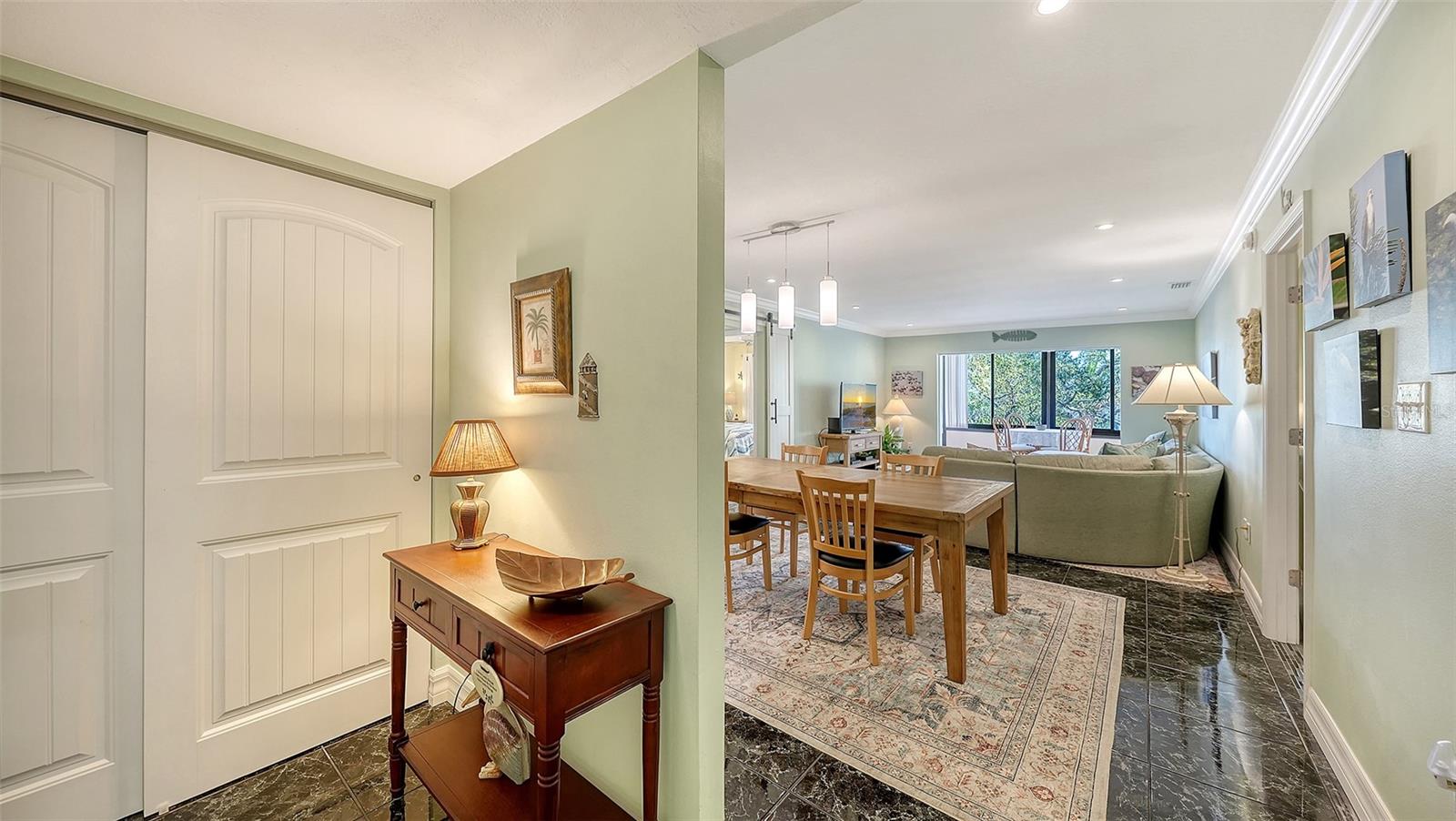 1200 EAST PEPPERTREE LANE #302, SARASOTA, FL, 34242