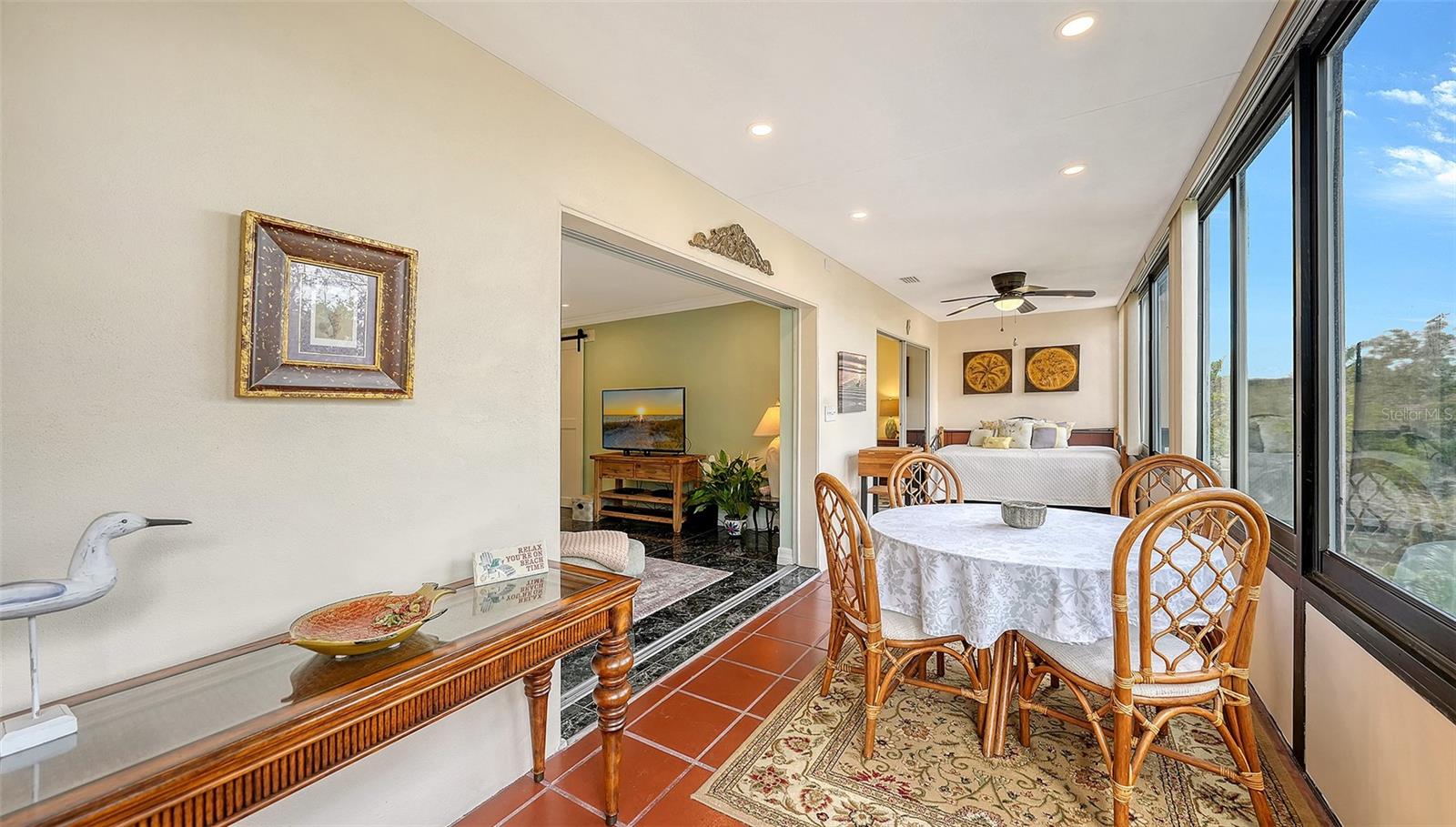 1200 EAST PEPPERTREE LANE #302, SARASOTA, FL, 34242