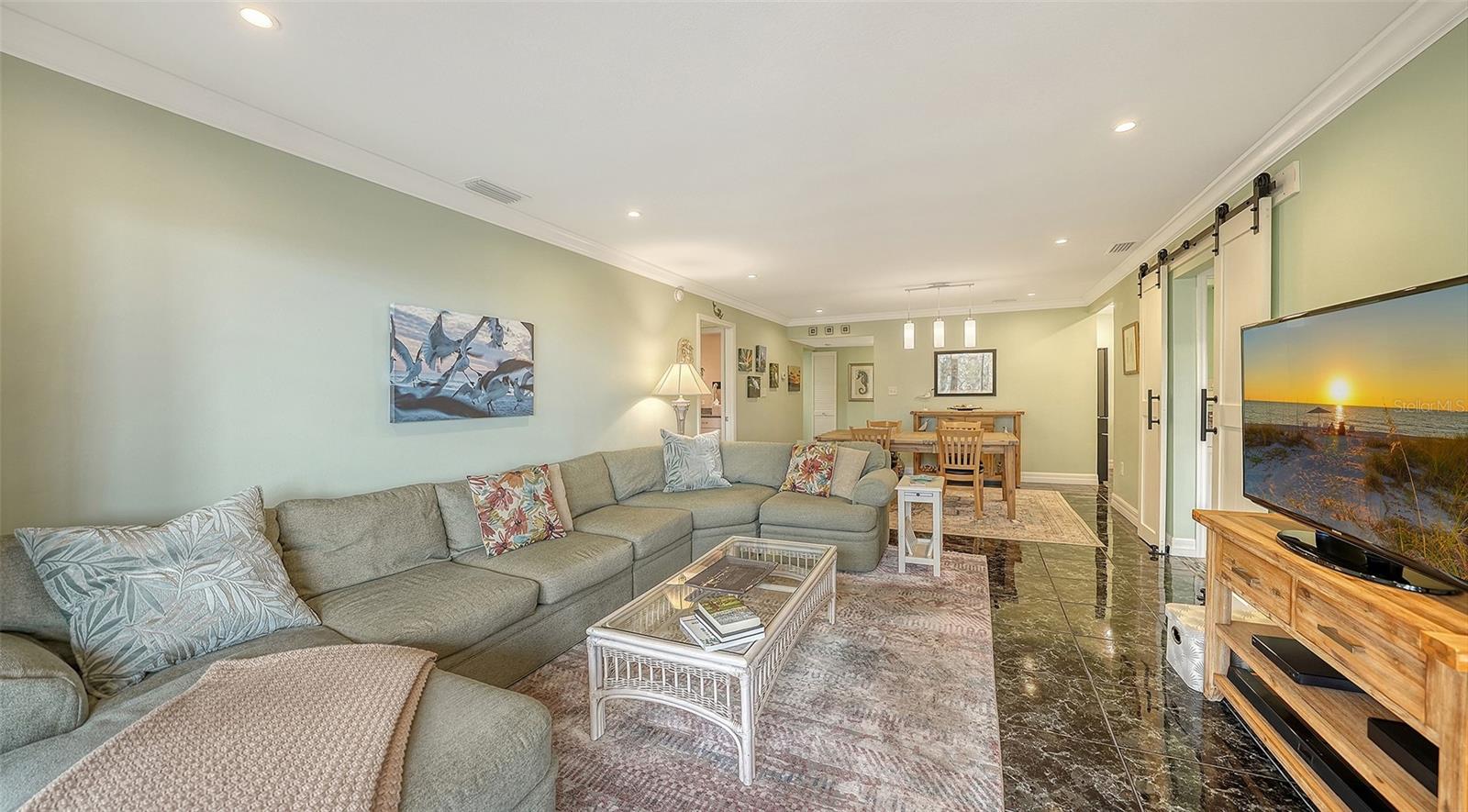 1200 EAST PEPPERTREE LANE #302, SARASOTA, FL, 34242