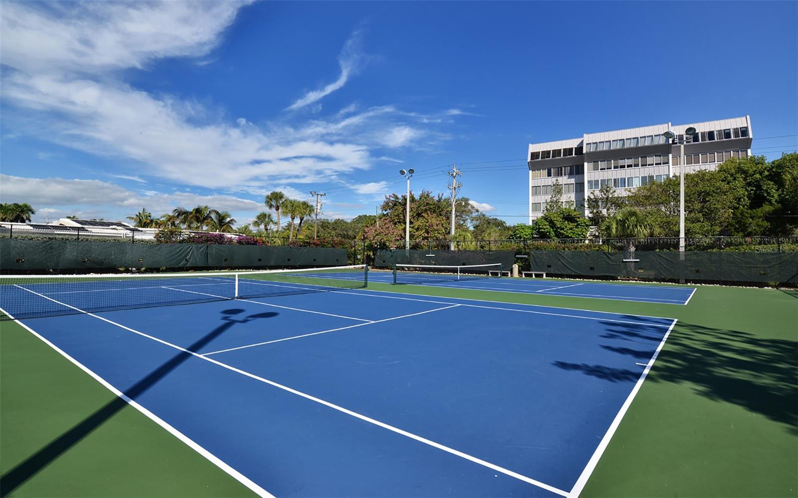 1200 EAST PEPPERTREE LANE #302, SARASOTA, FL, 34242