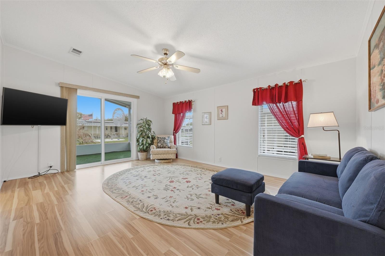 266 DOUGLAS PARK AVE, DAVENPORT, FL, 33897