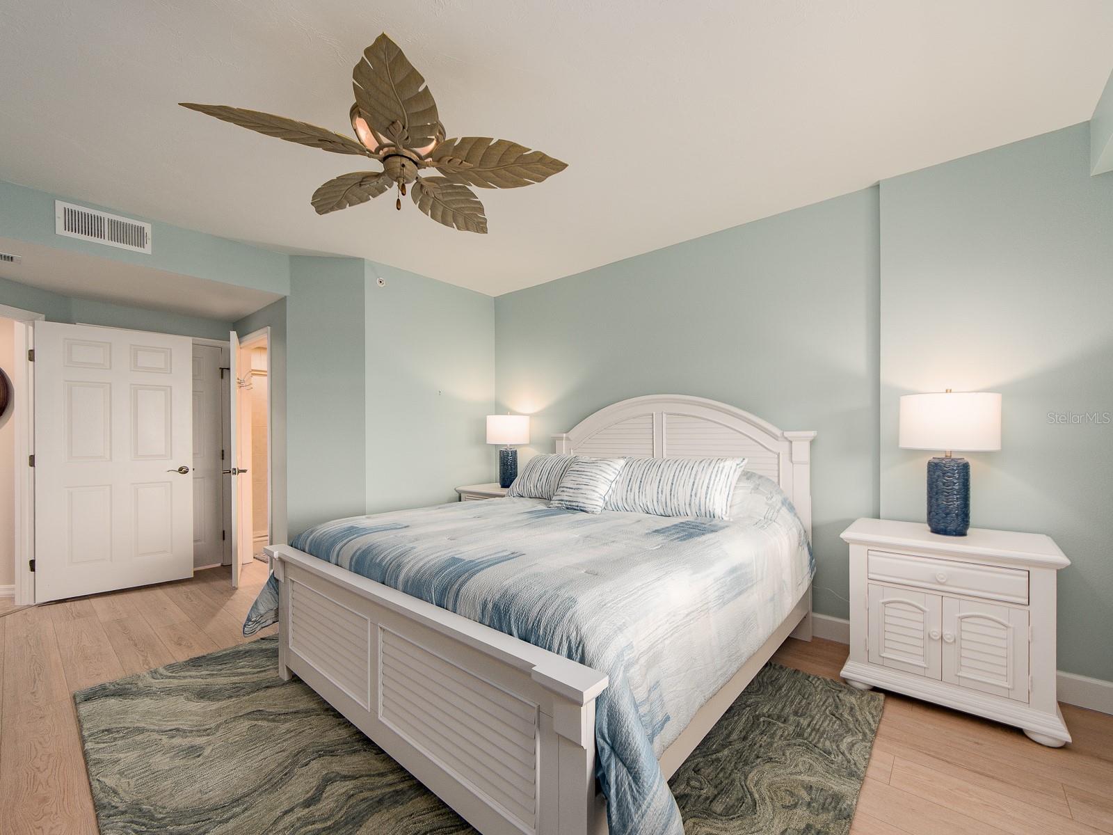 1370 GULF BLVD #402, CLEARWATER, FL, 33767