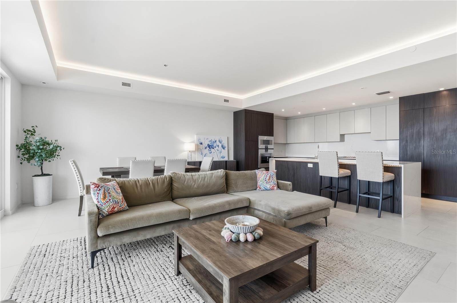 1020 SUNSET POINT RD #505, CLEARWATER, FL, 33755
