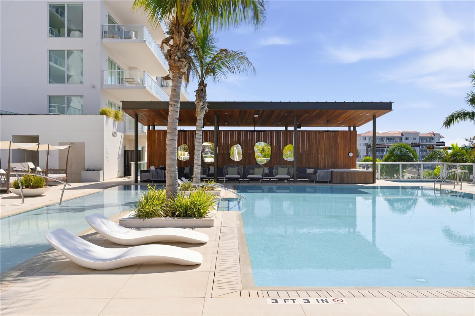 1020 SUNSET POINT RD #505, CLEARWATER, FL, 33755