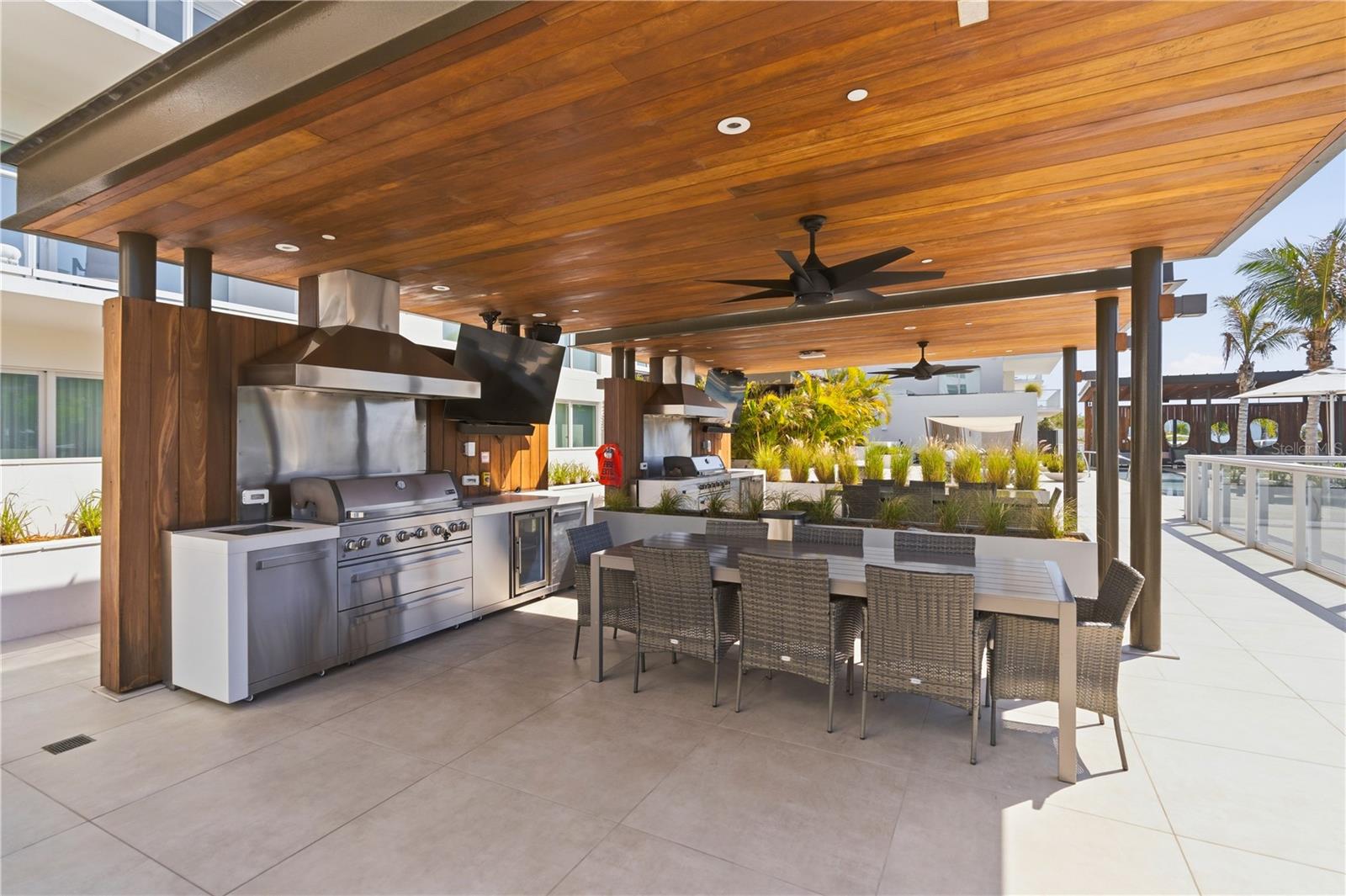 1020 SUNSET POINT RD #505, CLEARWATER, FL, 33755