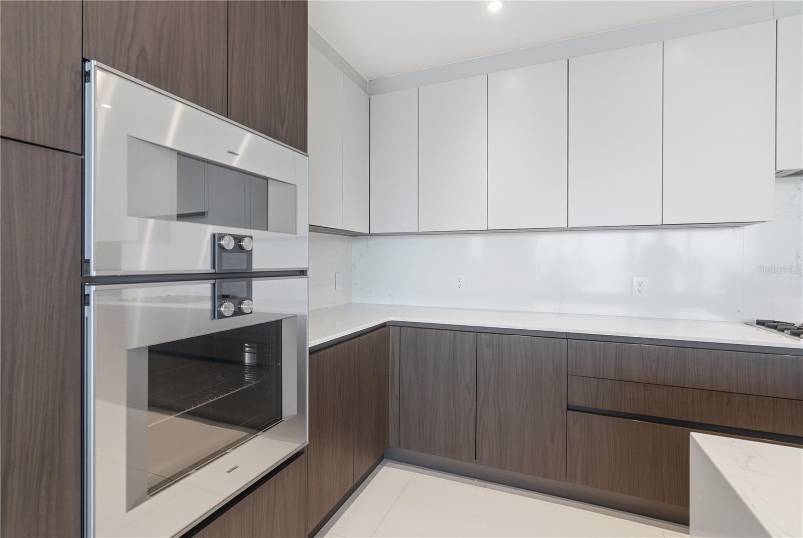 1020 SUNSET POINT RD #505, CLEARWATER, FL, 33755
