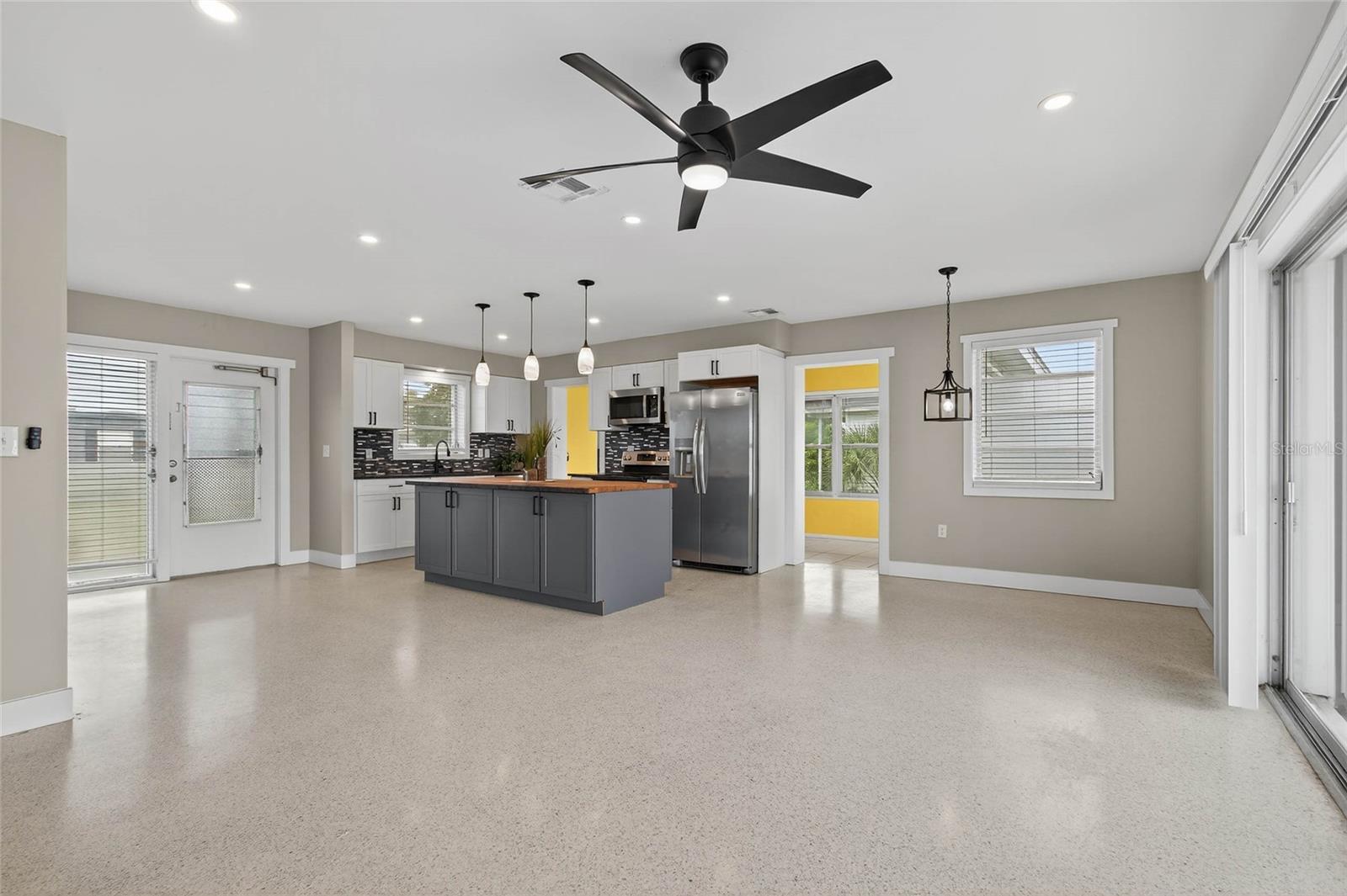 21227 GLADIS AVE, PORT CHARLOTTE, FL, 33952