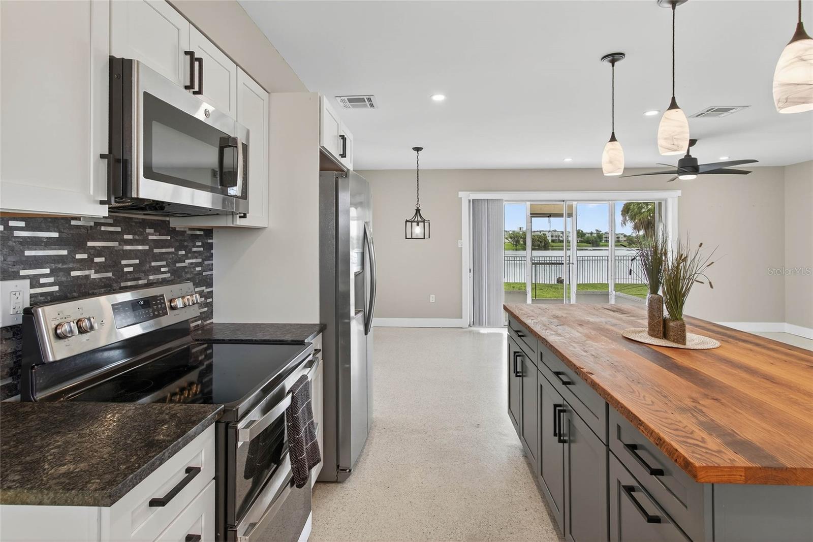 21227 GLADIS AVE, PORT CHARLOTTE, FL, 33952