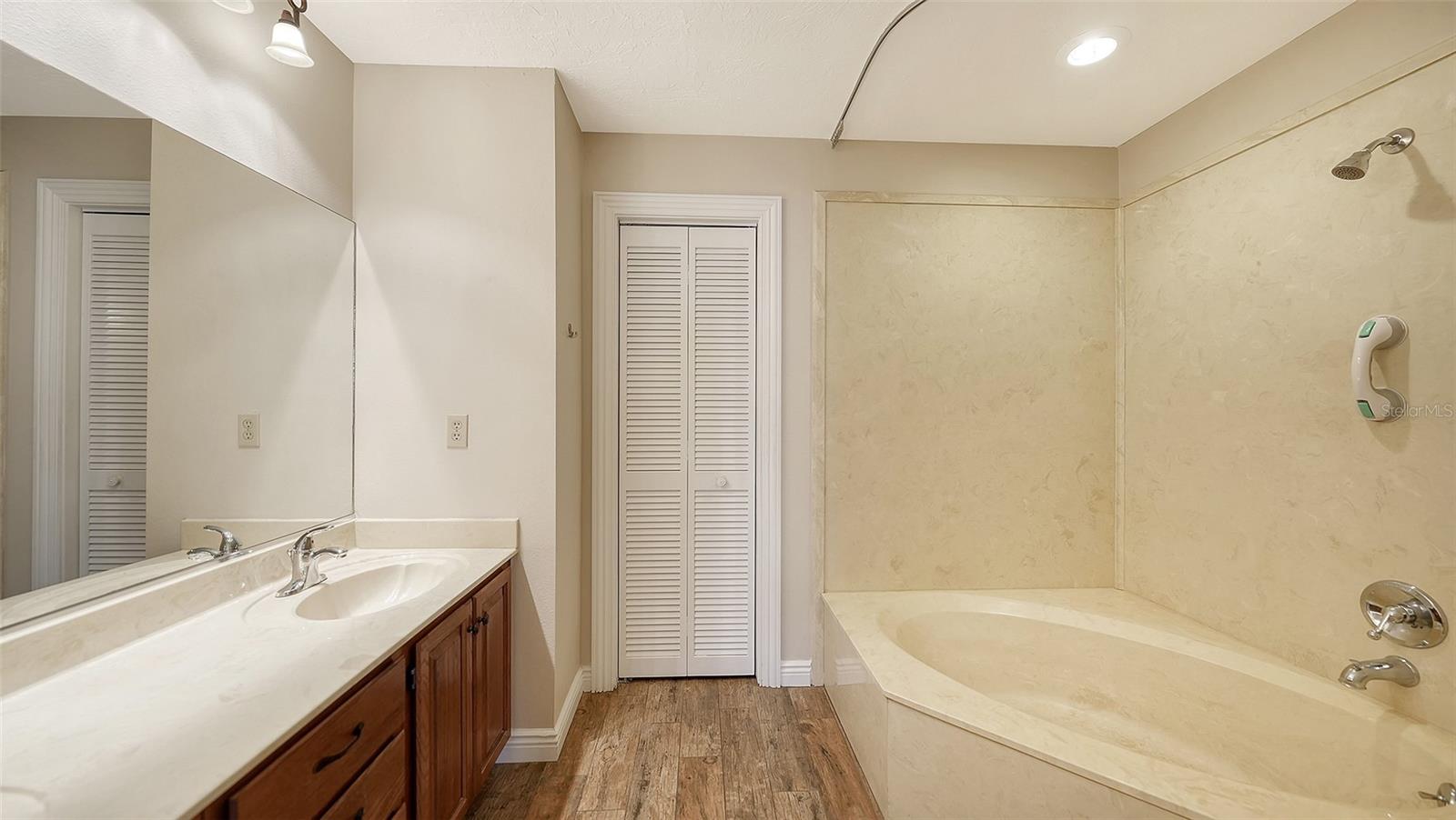 4767 OAK HILL CT #48, SARASOTA, FL, 34232