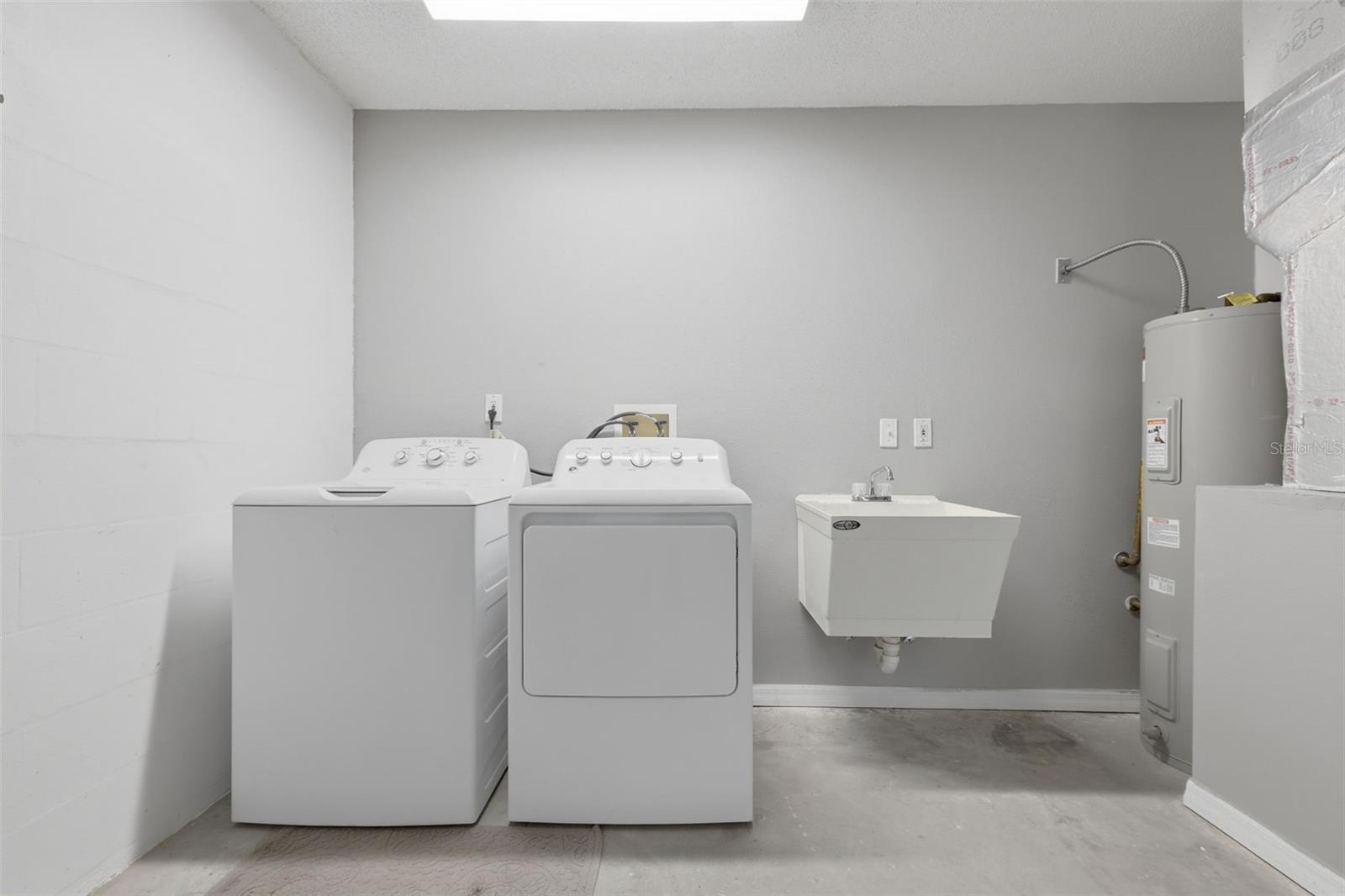 843 CHALLENGER AVE, DAVENPORT, FL, 33897