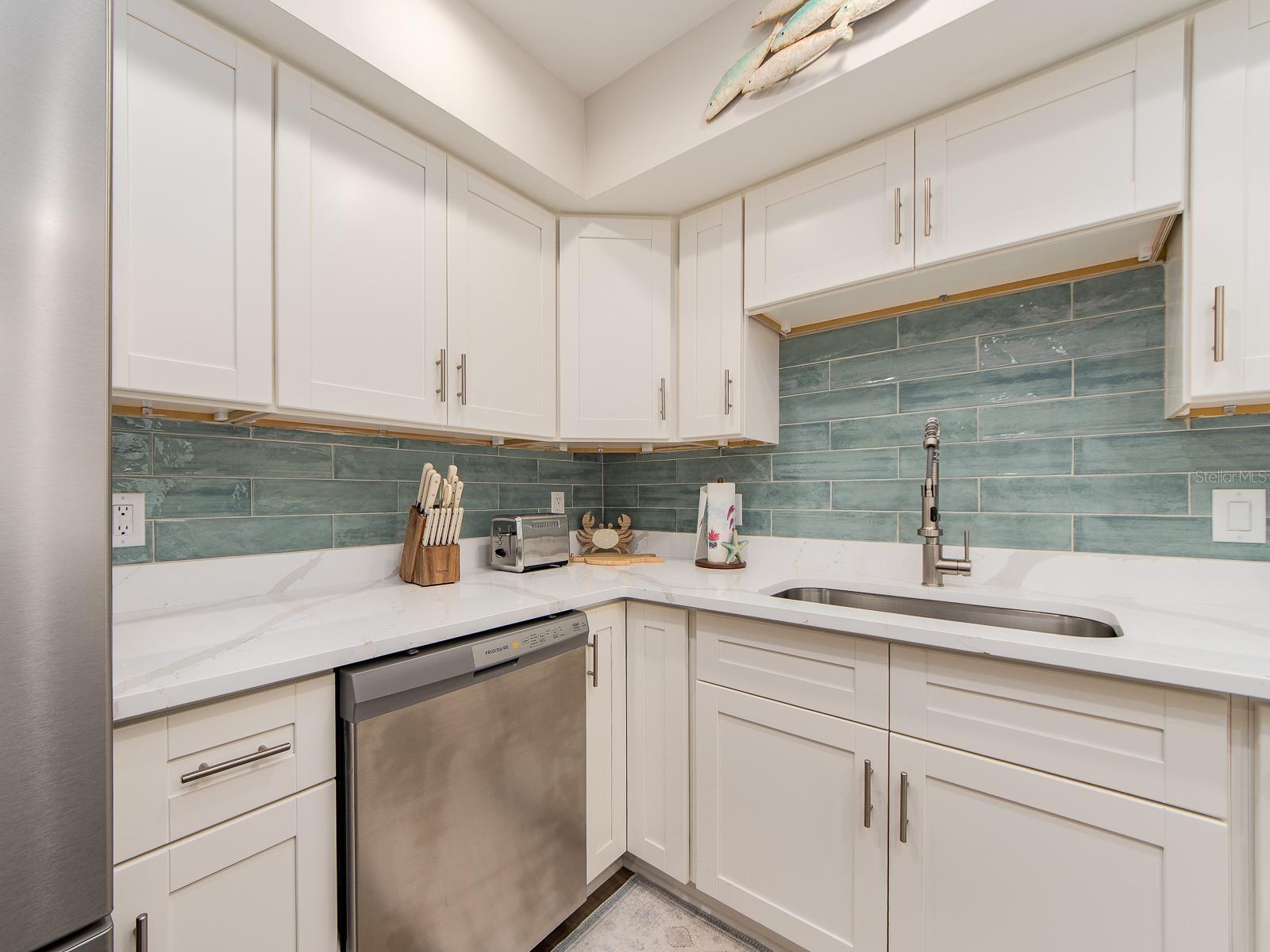 1401 GULF BLVD #117, CLEARWATER BEACH, FL, 33767