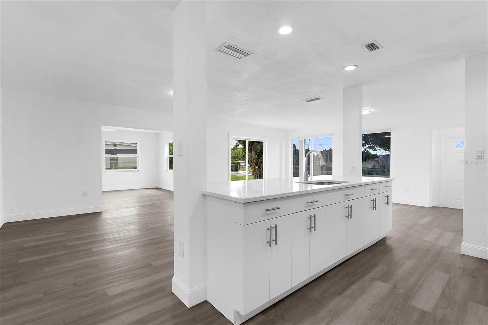 21530 GLENDALE AVE, PORT CHARLOTTE, FL, 33952