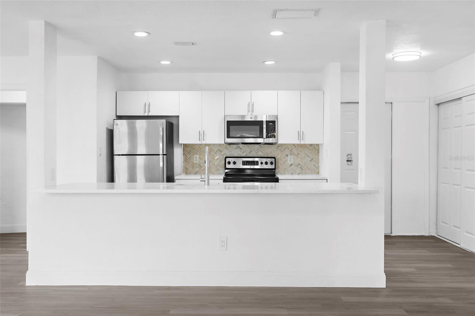 21530 GLENDALE AVE, PORT CHARLOTTE, FL, 33952