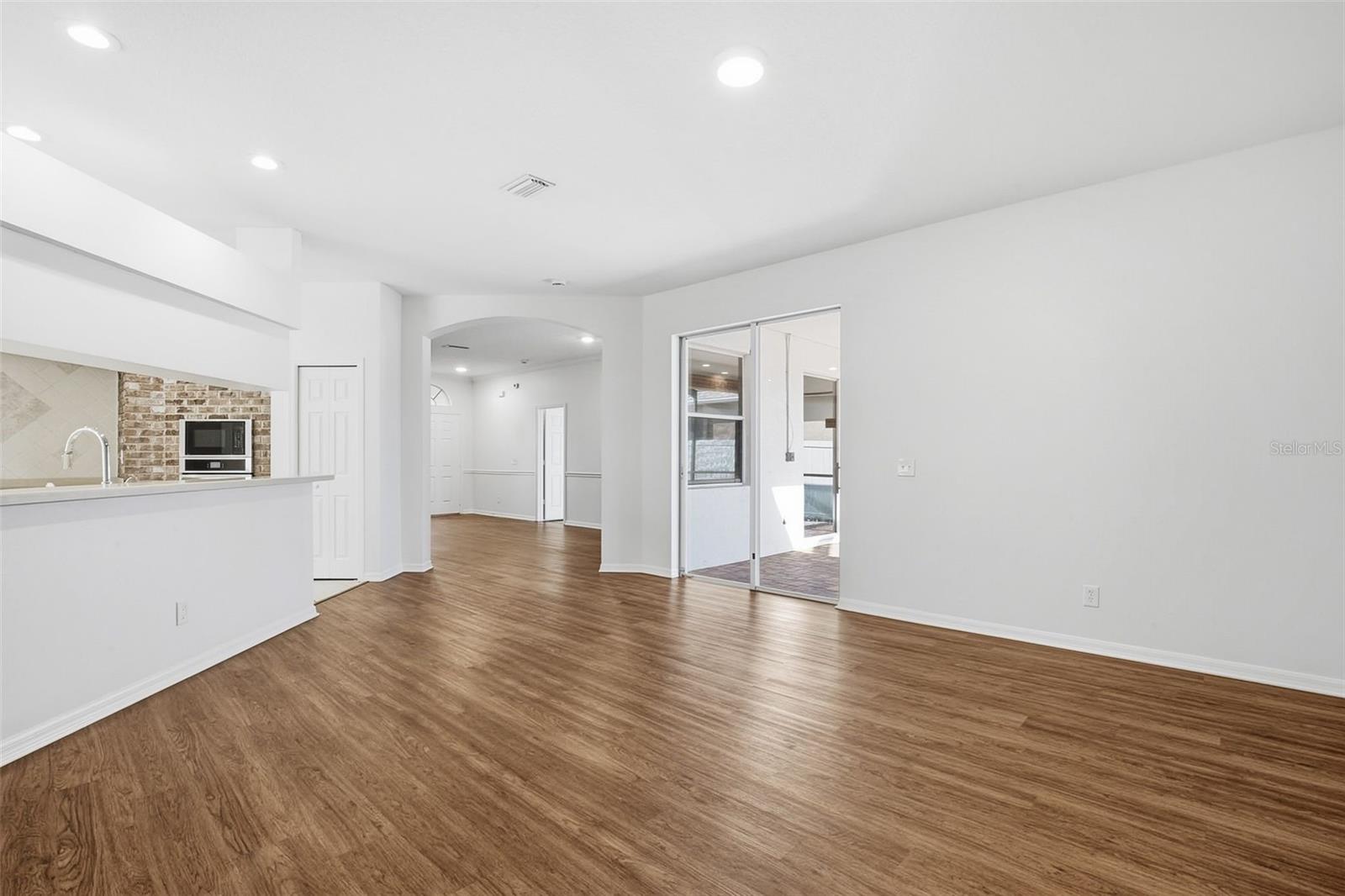 6648 THACKSTON DR, RIVERVIEW, FL, 33578