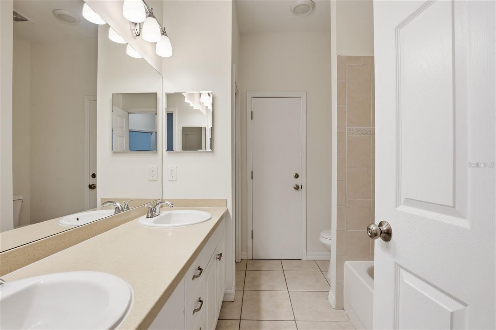 6648 THACKSTON DR, RIVERVIEW, FL, 33578