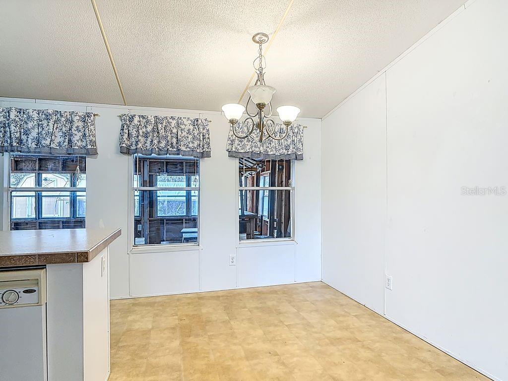 42316 POND VIEW LN, DELAND, FL, 32720