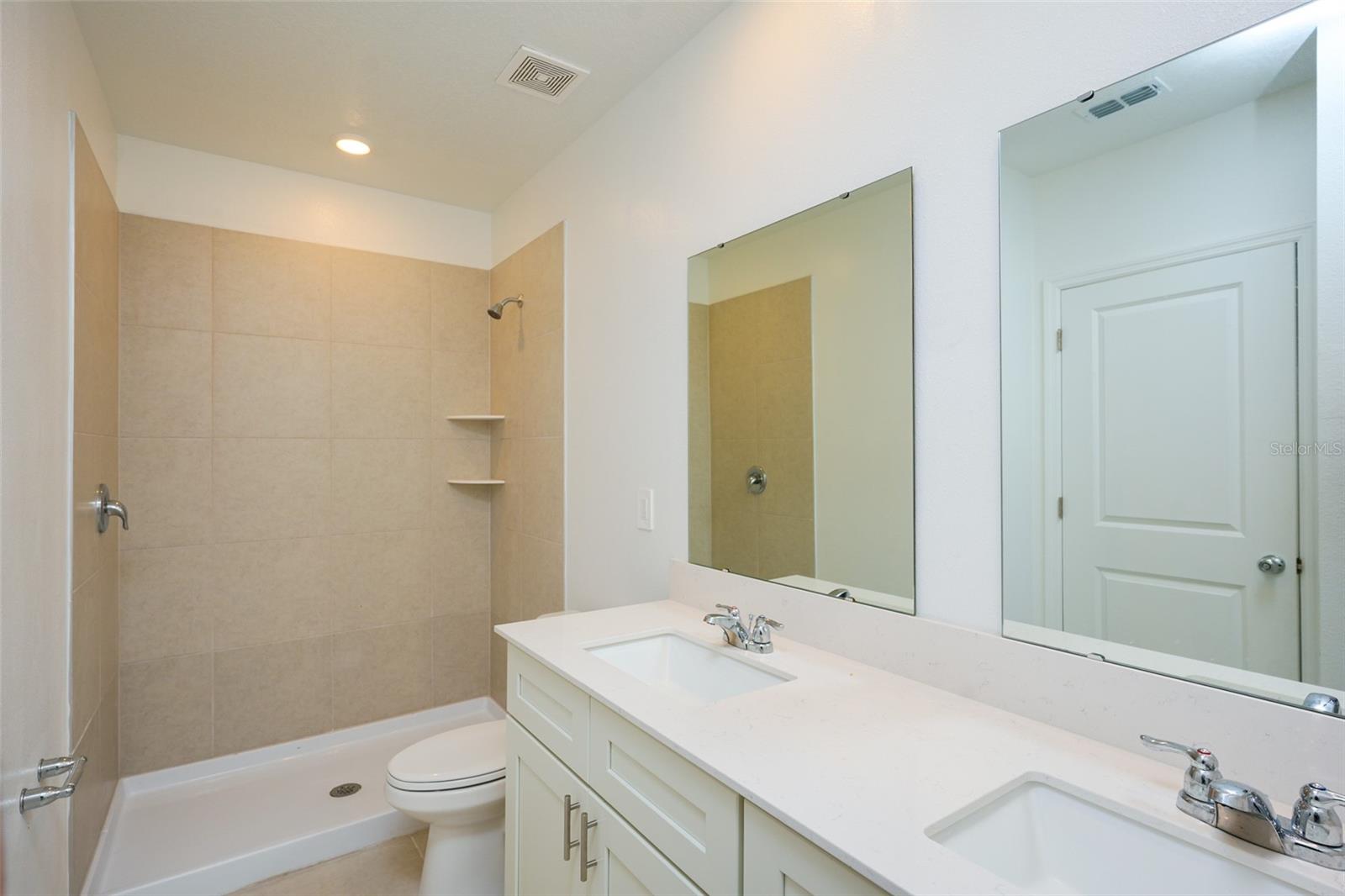 5645 LOGGIA LN, KISSIMMEE, FL, 34758