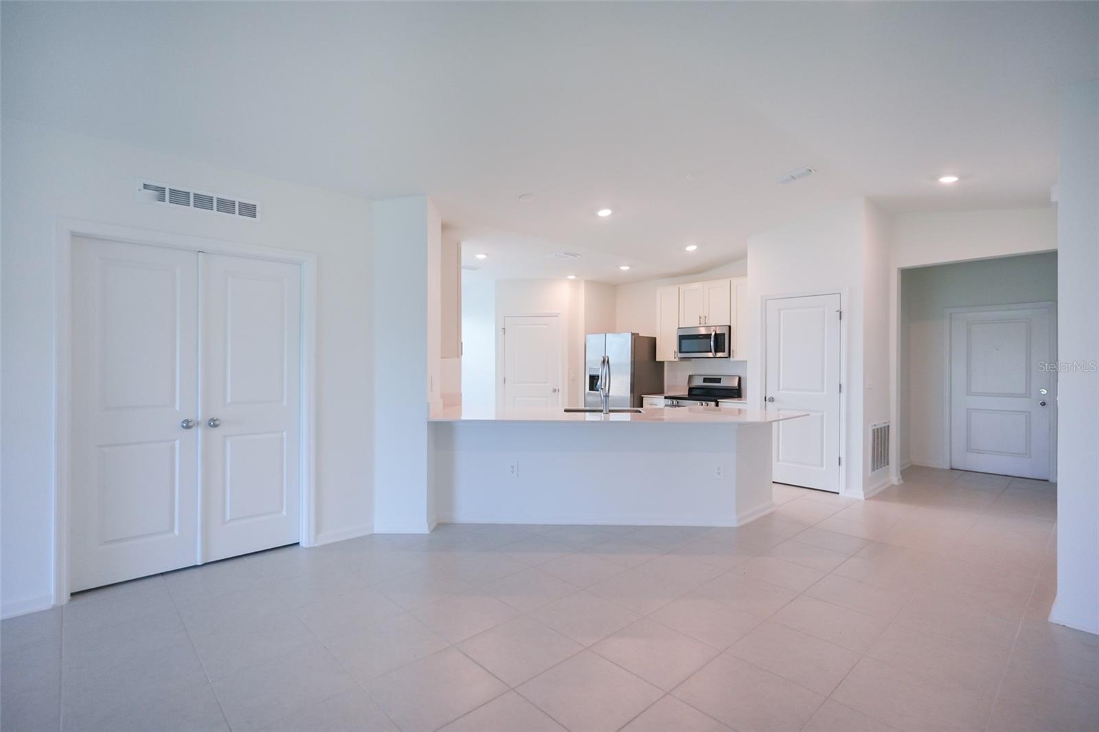 5645 LOGGIA LN, KISSIMMEE, FL, 34758