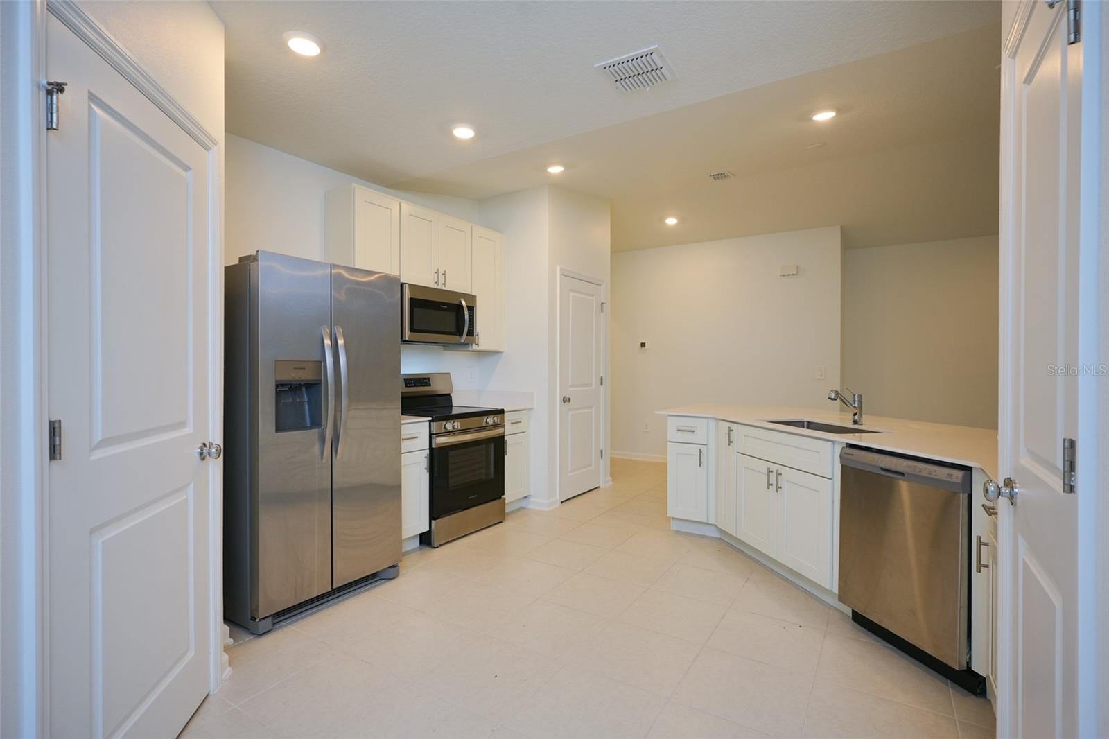 5645 LOGGIA LN, KISSIMMEE, FL, 34758