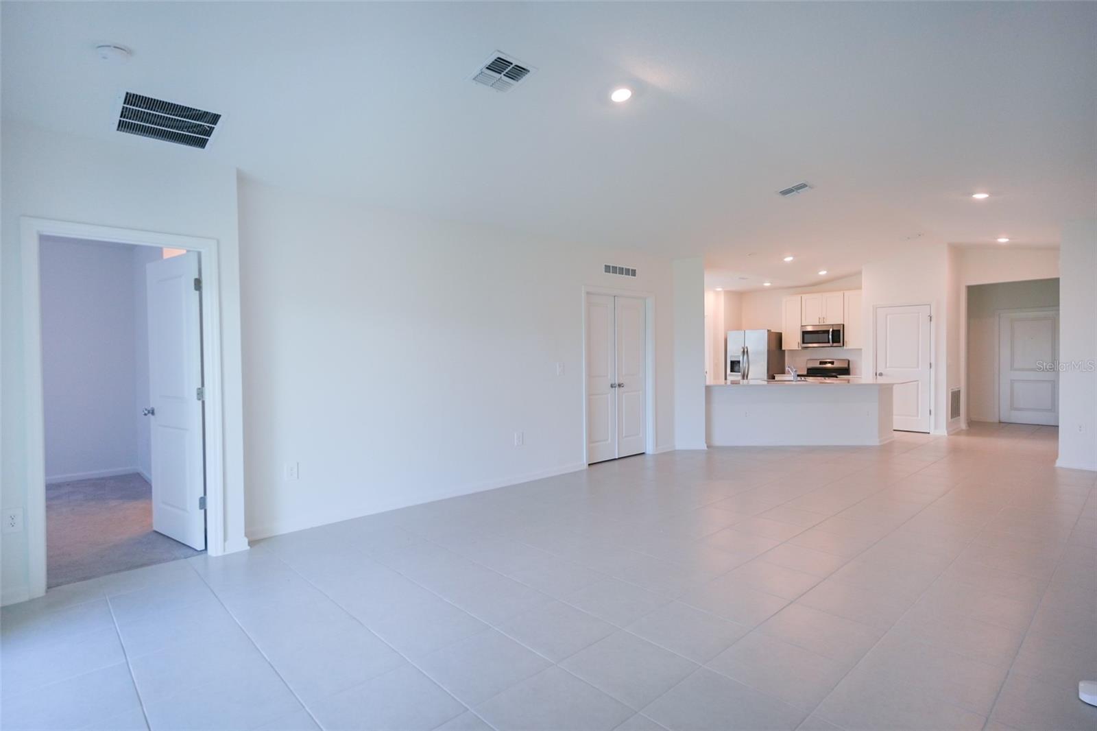 5645 LOGGIA LN, KISSIMMEE, FL, 34758