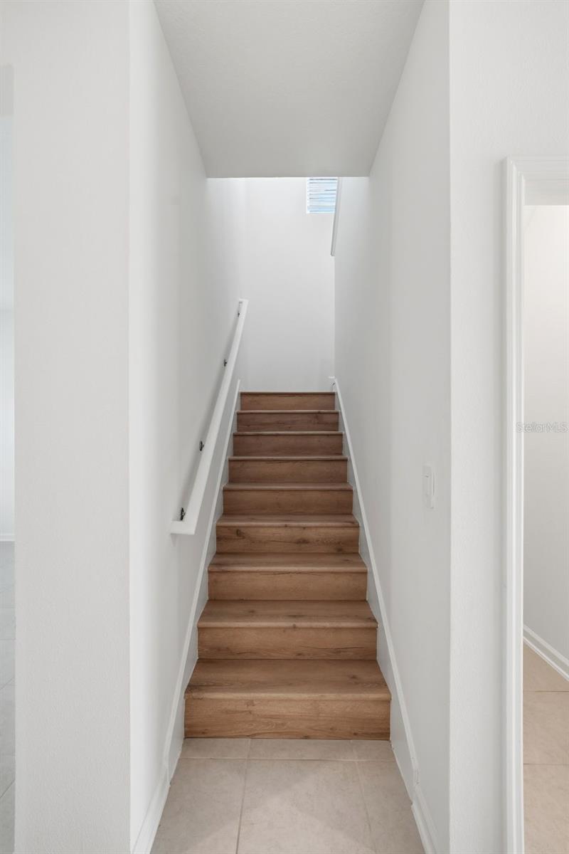 694 PERONI AVE, DEBARY, FL, 32713