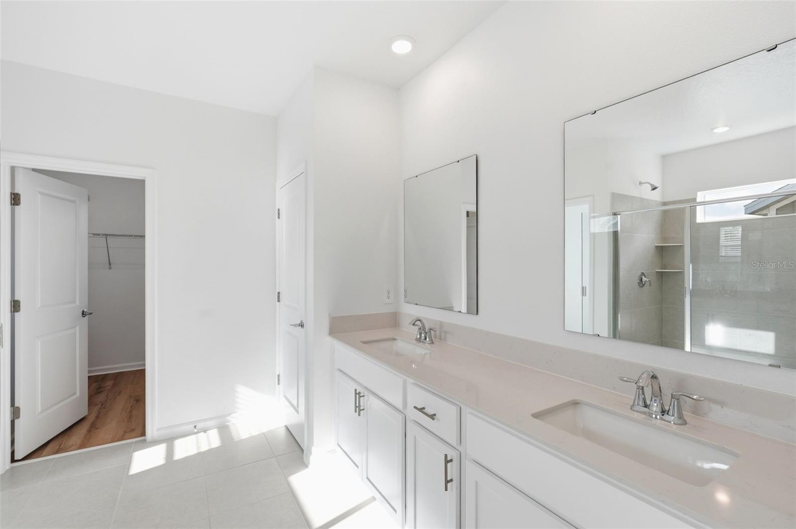 694 PERONI AVE, DEBARY, FL, 32713