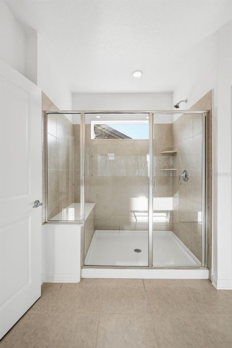 694 PERONI AVE, DEBARY, FL, 32713