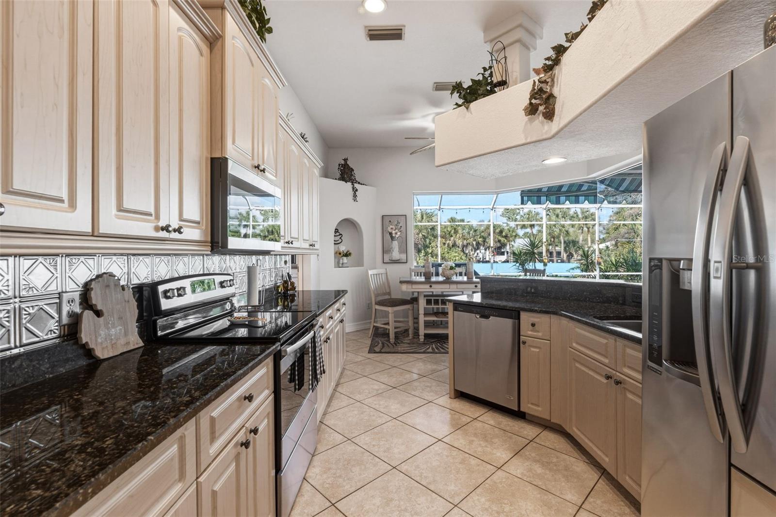 2115 CANNOLOT BLVD, PORT CHARLOTTE, FL, 33948