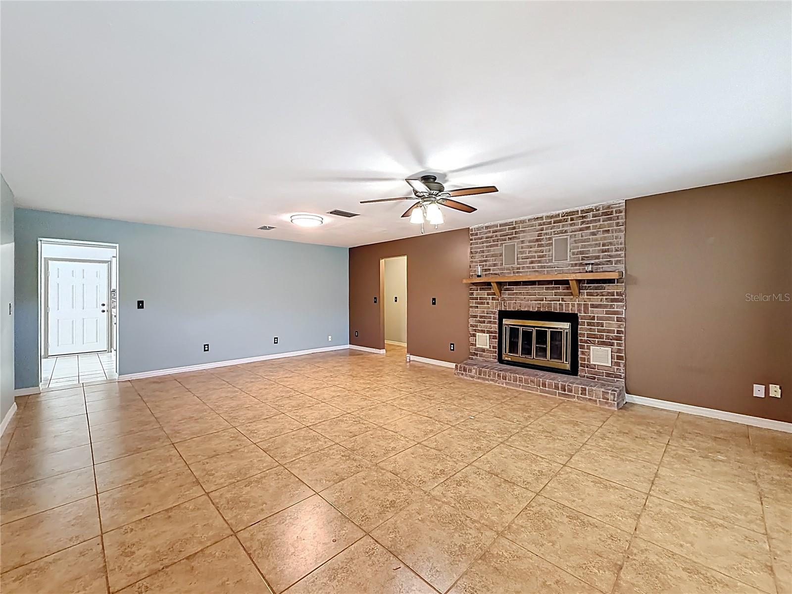 11404 SE 56TH AVE, BELLEVIEW, FL, 34420