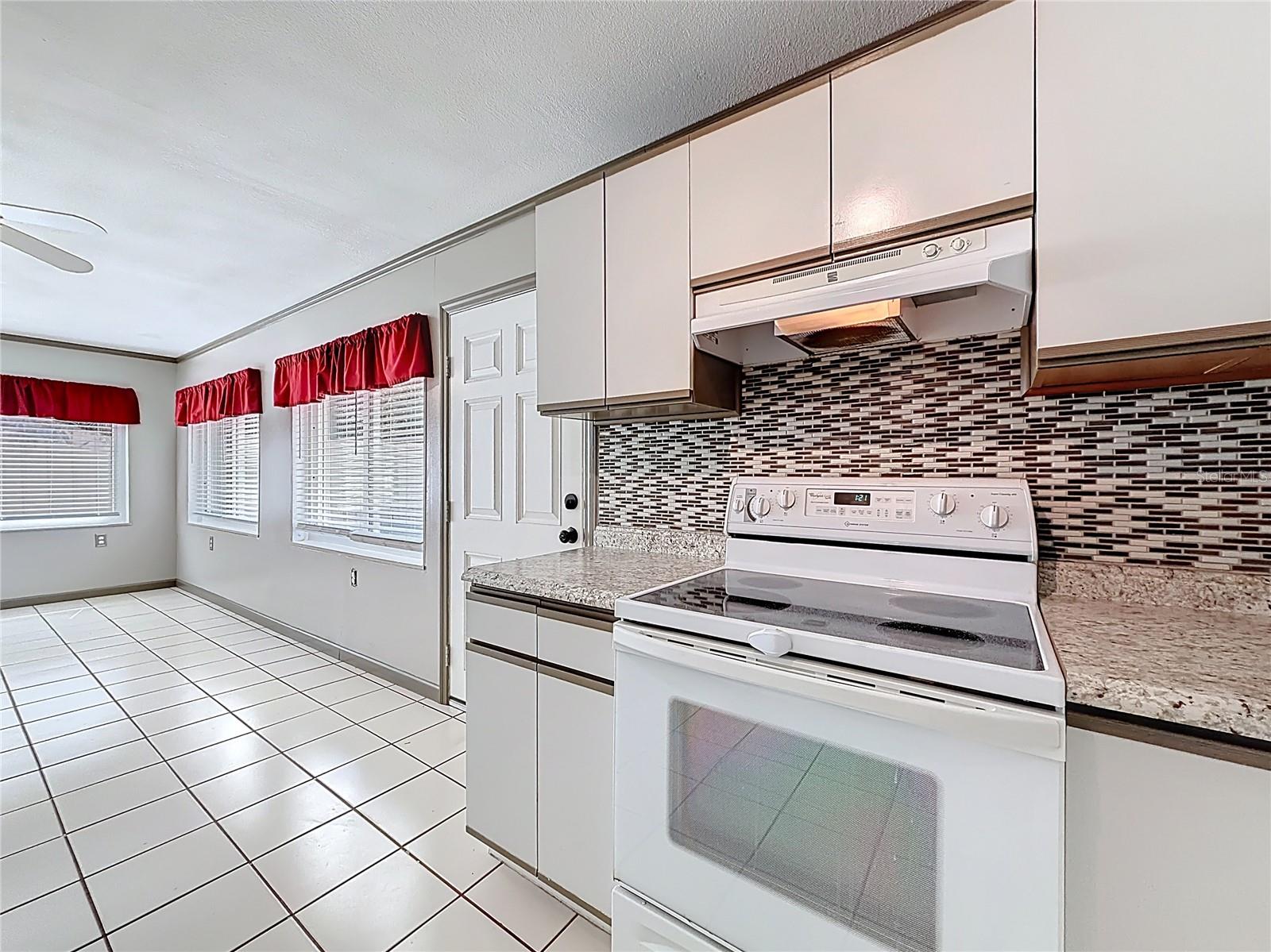 11404 SE 56TH AVE, BELLEVIEW, FL, 34420