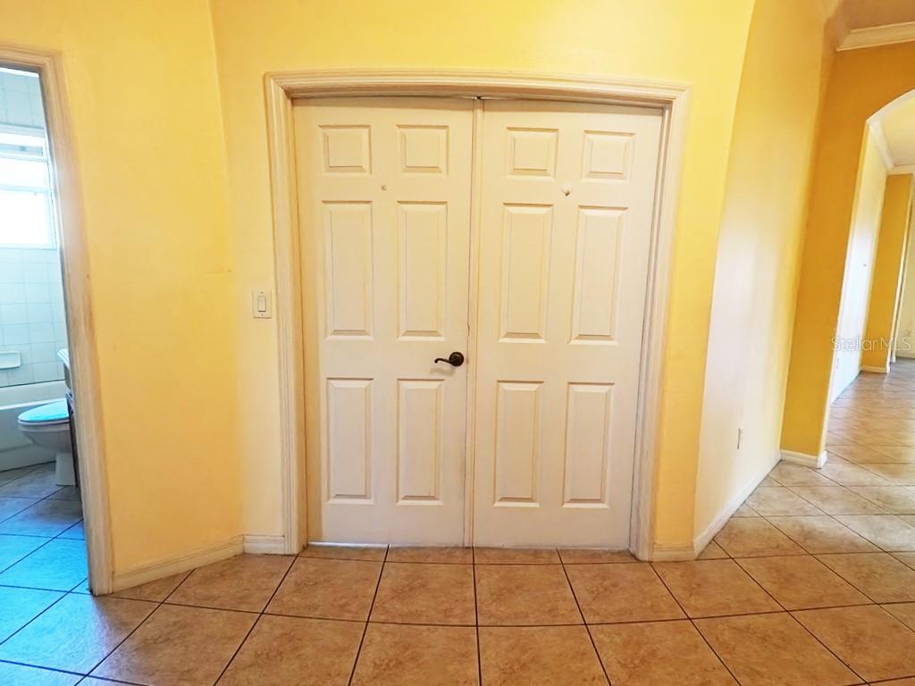 100 FLAME VINE WAY, GROVELAND, FL, 34736