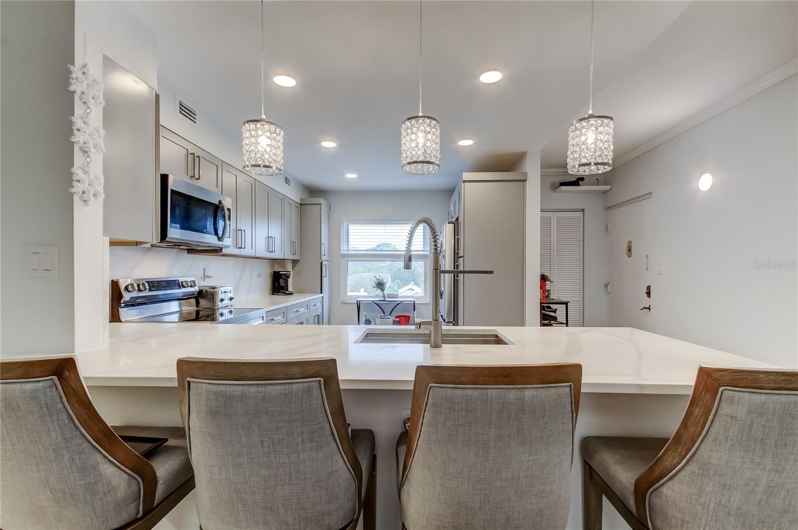 7321 CENTRAL AVE #301, ST PETERSBURG, FL, 33710