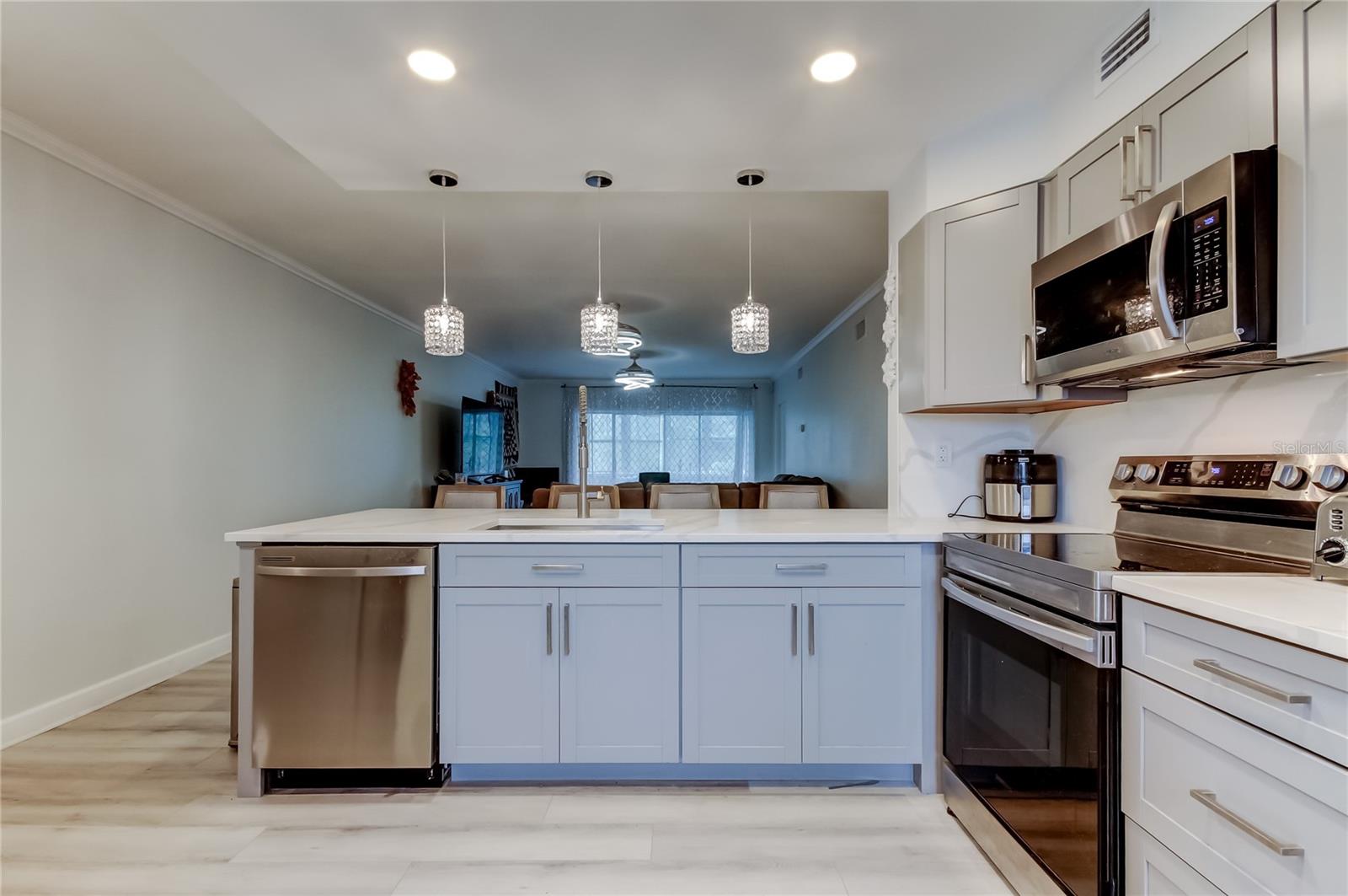 7321 CENTRAL AVE #301, ST PETERSBURG, FL, 33710