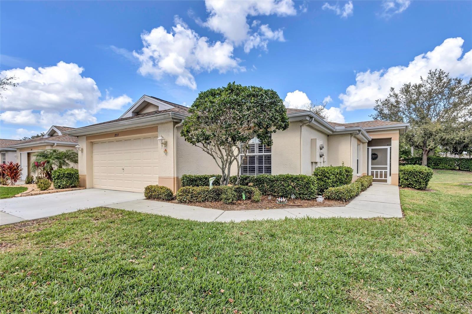 2215 WORTHINGTON GREENS DR #20, SUN CITY CENTER, FL, 33573