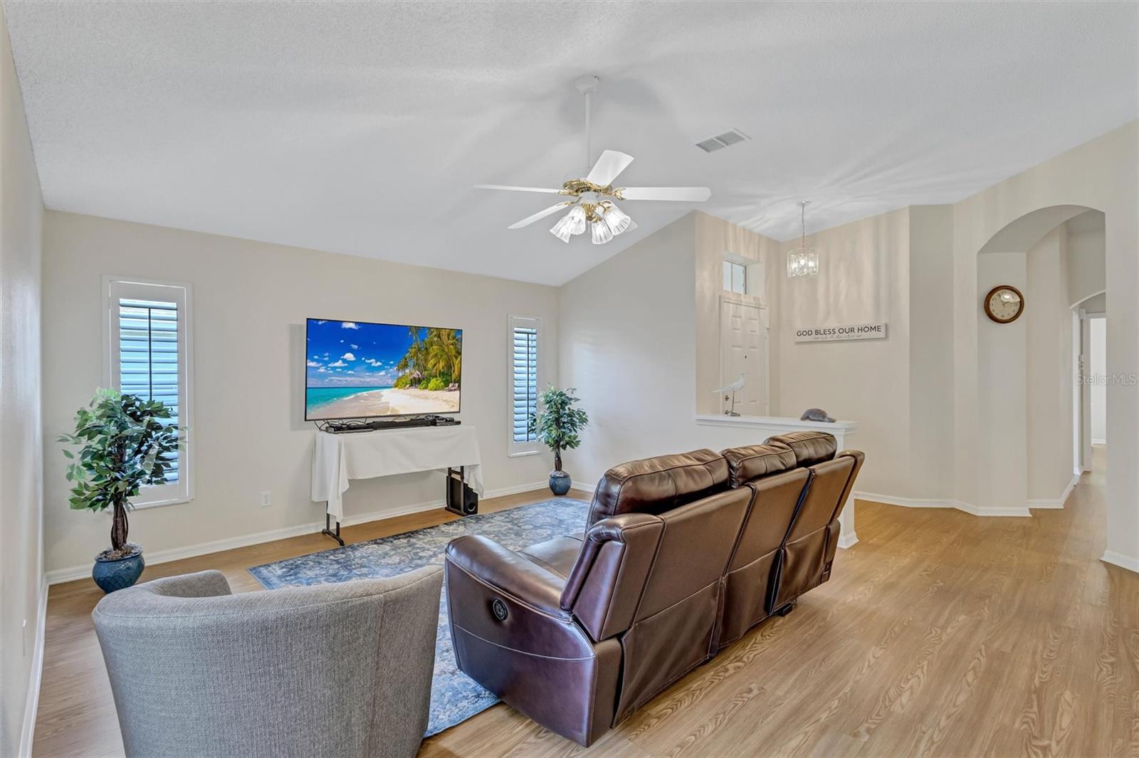 2215 WORTHINGTON GREENS DR #20, SUN CITY CENTER, FL, 33573