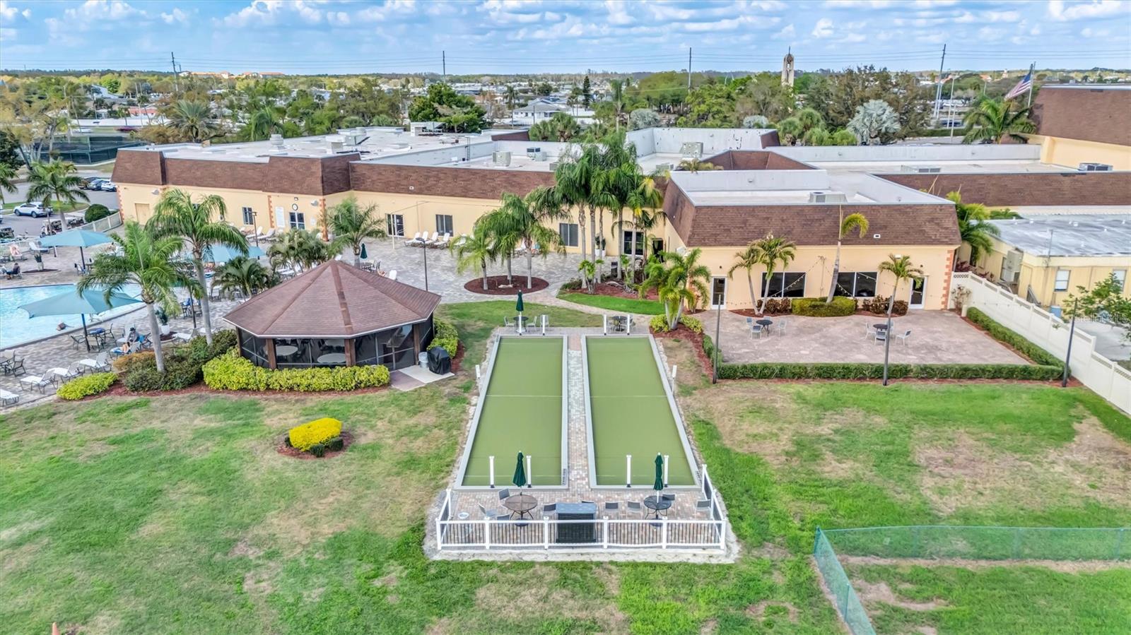 2215 WORTHINGTON GREENS DR #20, SUN CITY CENTER, FL, 33573