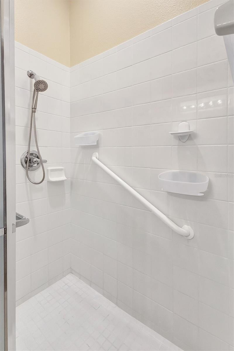 2215 WORTHINGTON GREENS DR #20, SUN CITY CENTER, FL, 33573