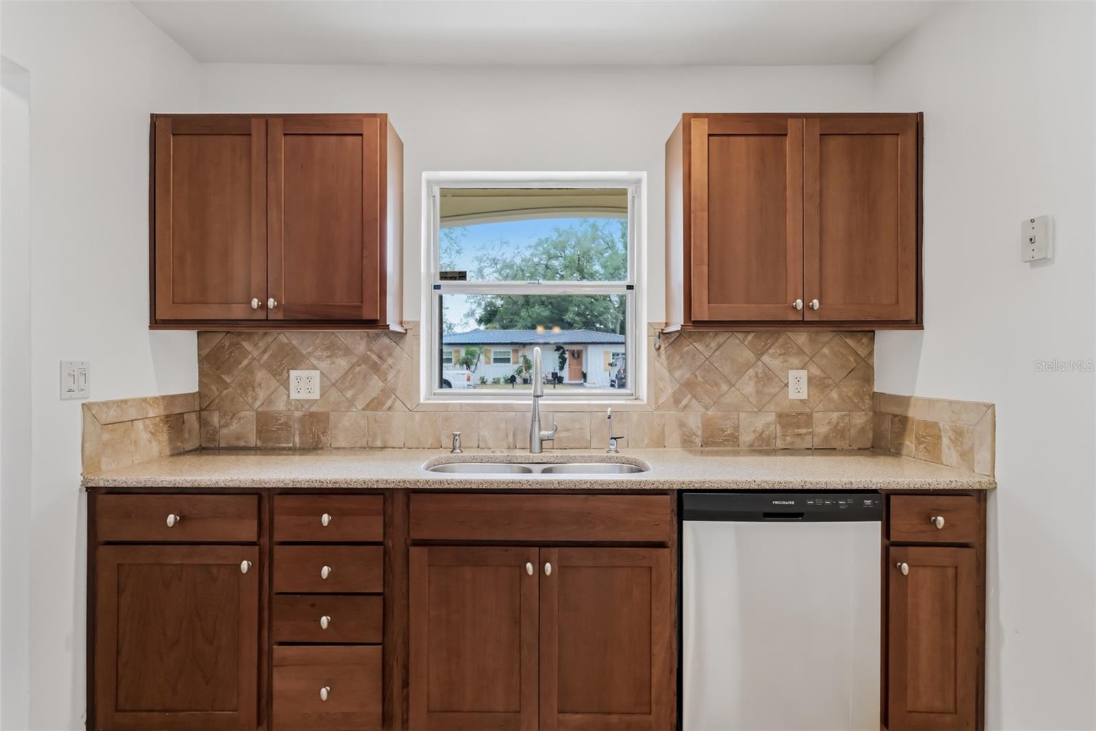 4711 W BEAUMONT ST, TAMPA, FL, 33611