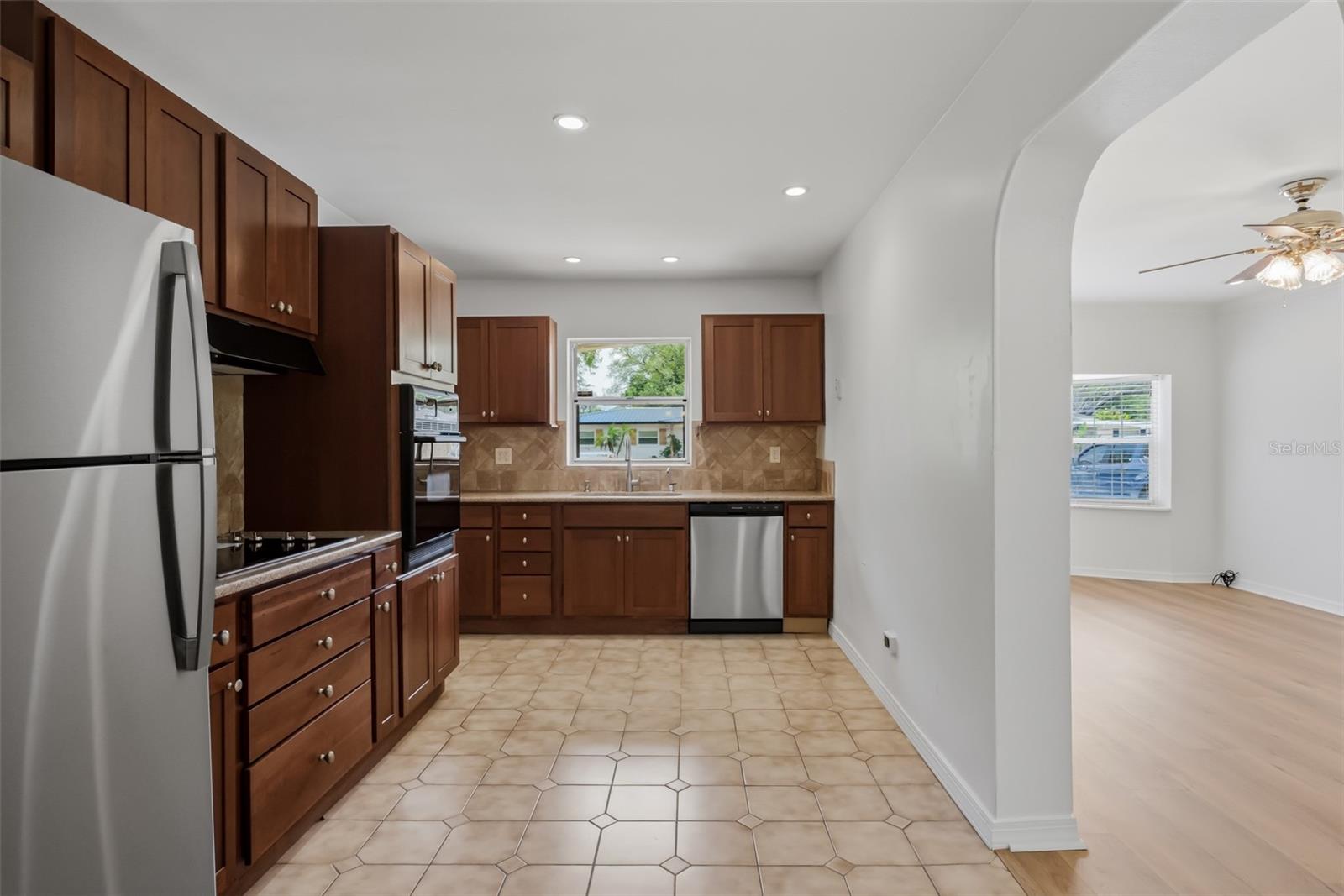 4711 W BEAUMONT ST, TAMPA, FL, 33611