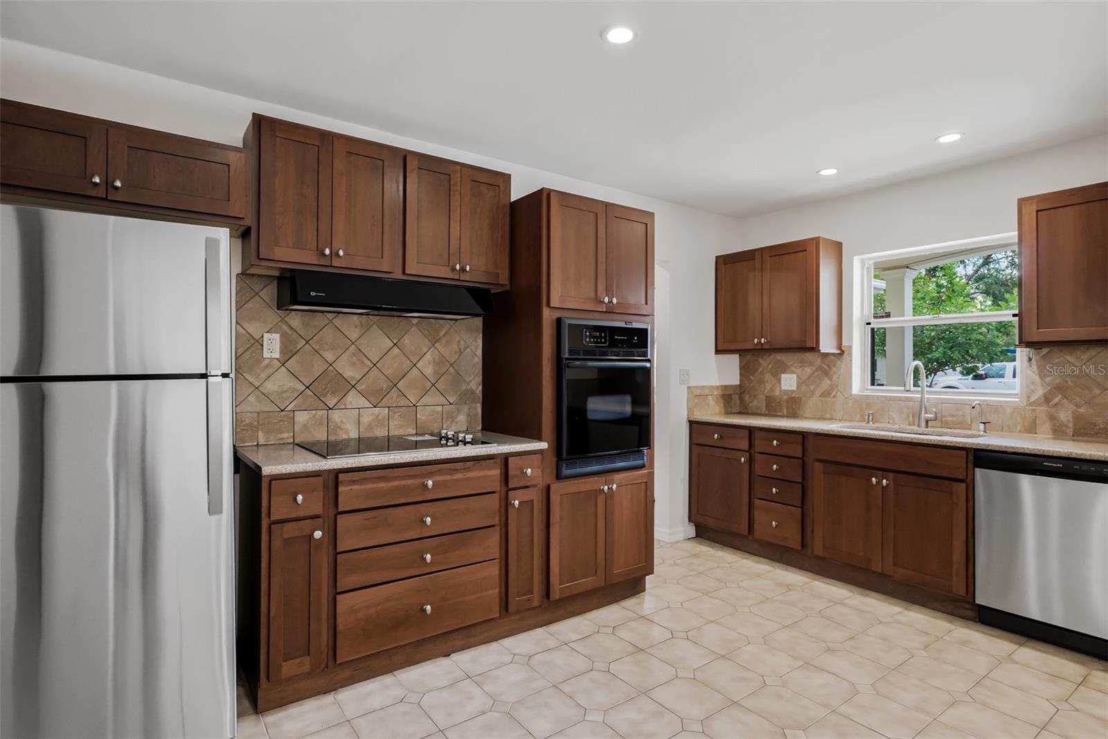 4711 W BEAUMONT ST, TAMPA, FL, 33611