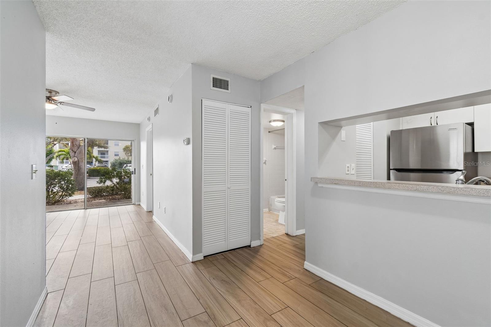 6915 STONES THROW CIR N #3106, ST PETERSBURG, FL, 33710