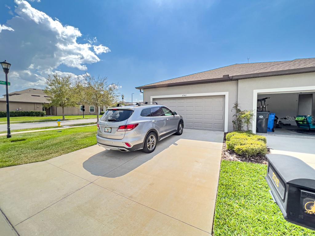 5742 CIRCA FISHHAWK BLVD, LITHIA, FL, 33547
