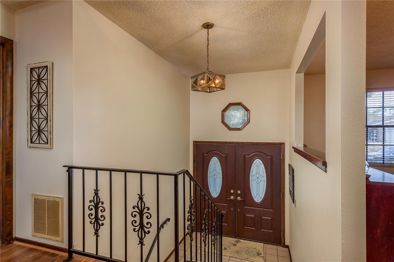 1462 LAKEVIEW DR, TARPON SPRINGS, FL, 34689