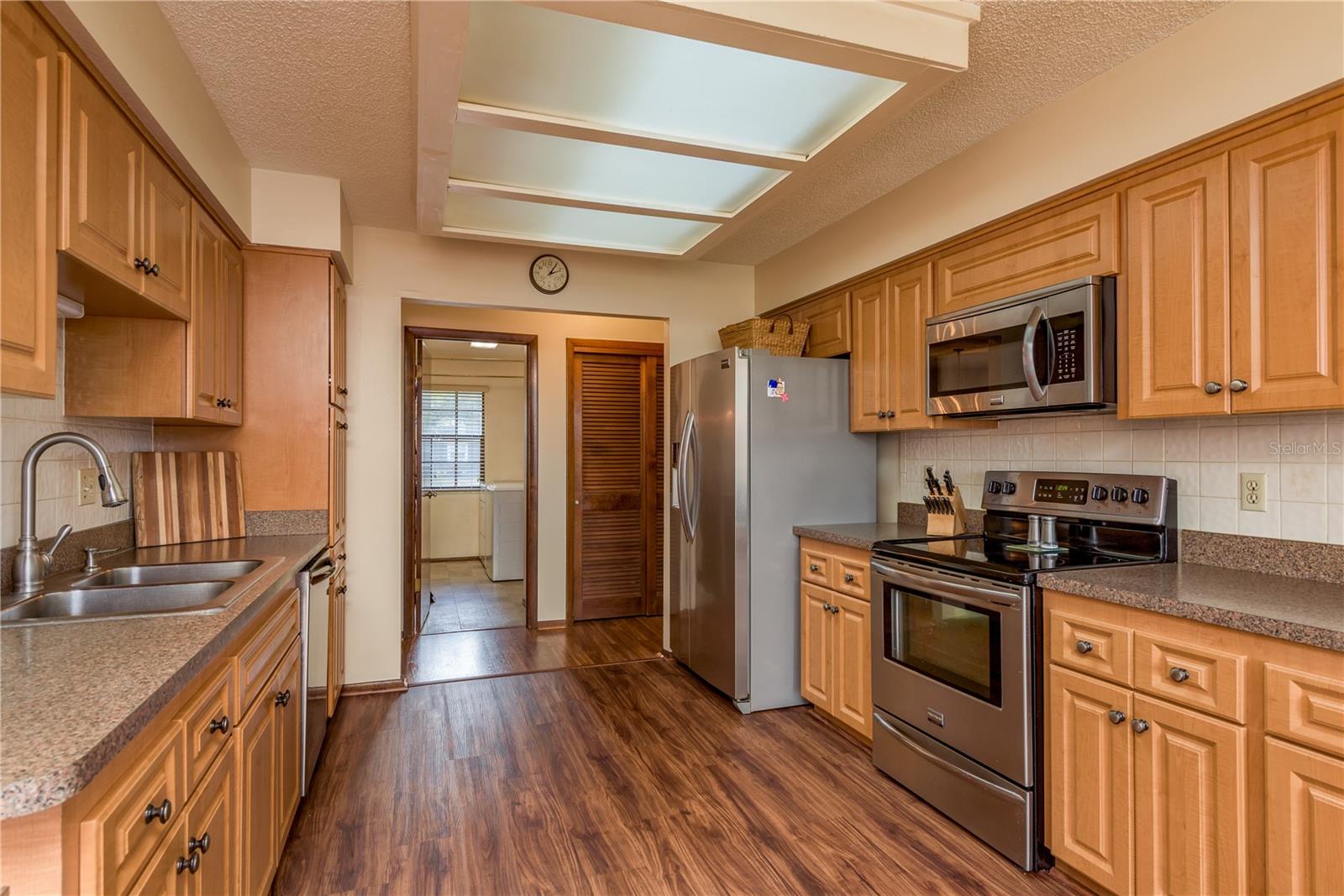 1462 LAKEVIEW DR, TARPON SPRINGS, FL, 34689