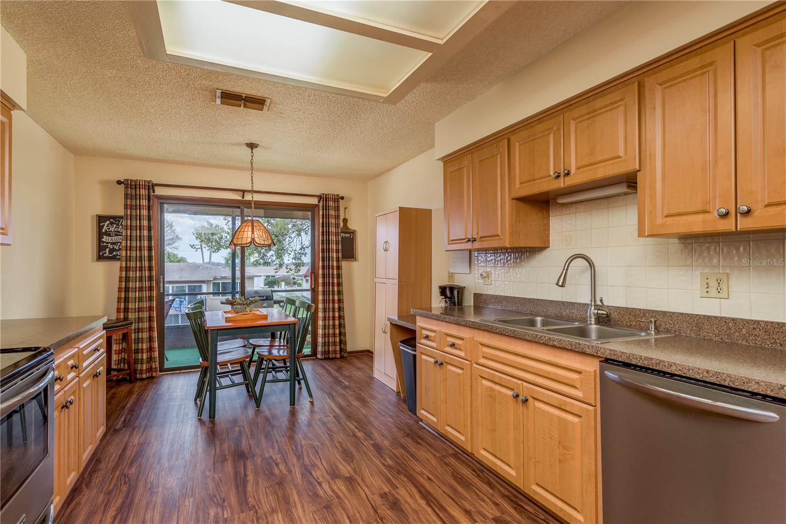 1462 LAKEVIEW DR, TARPON SPRINGS, FL, 34689