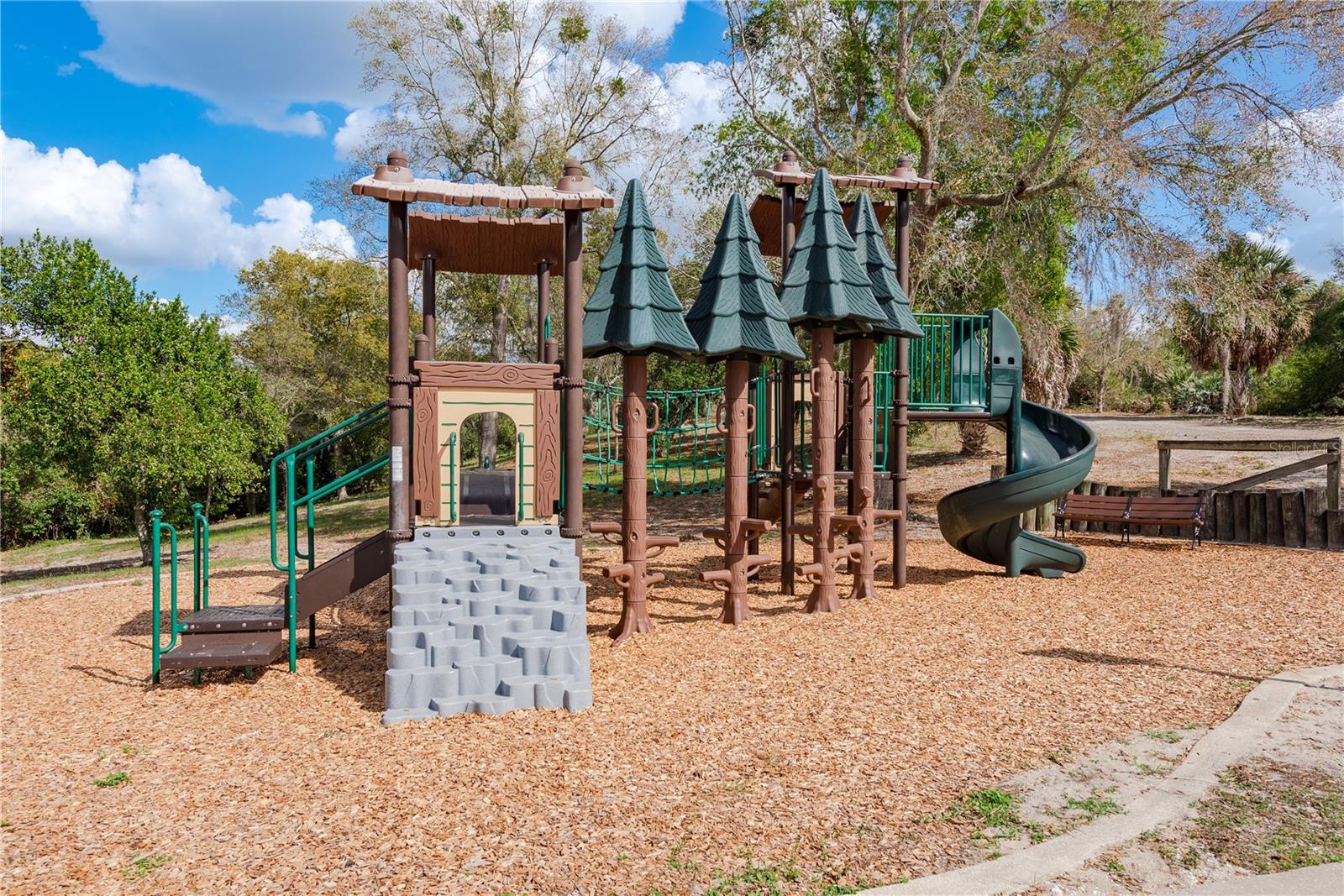 1462 LAKEVIEW DR, TARPON SPRINGS, FL, 34689