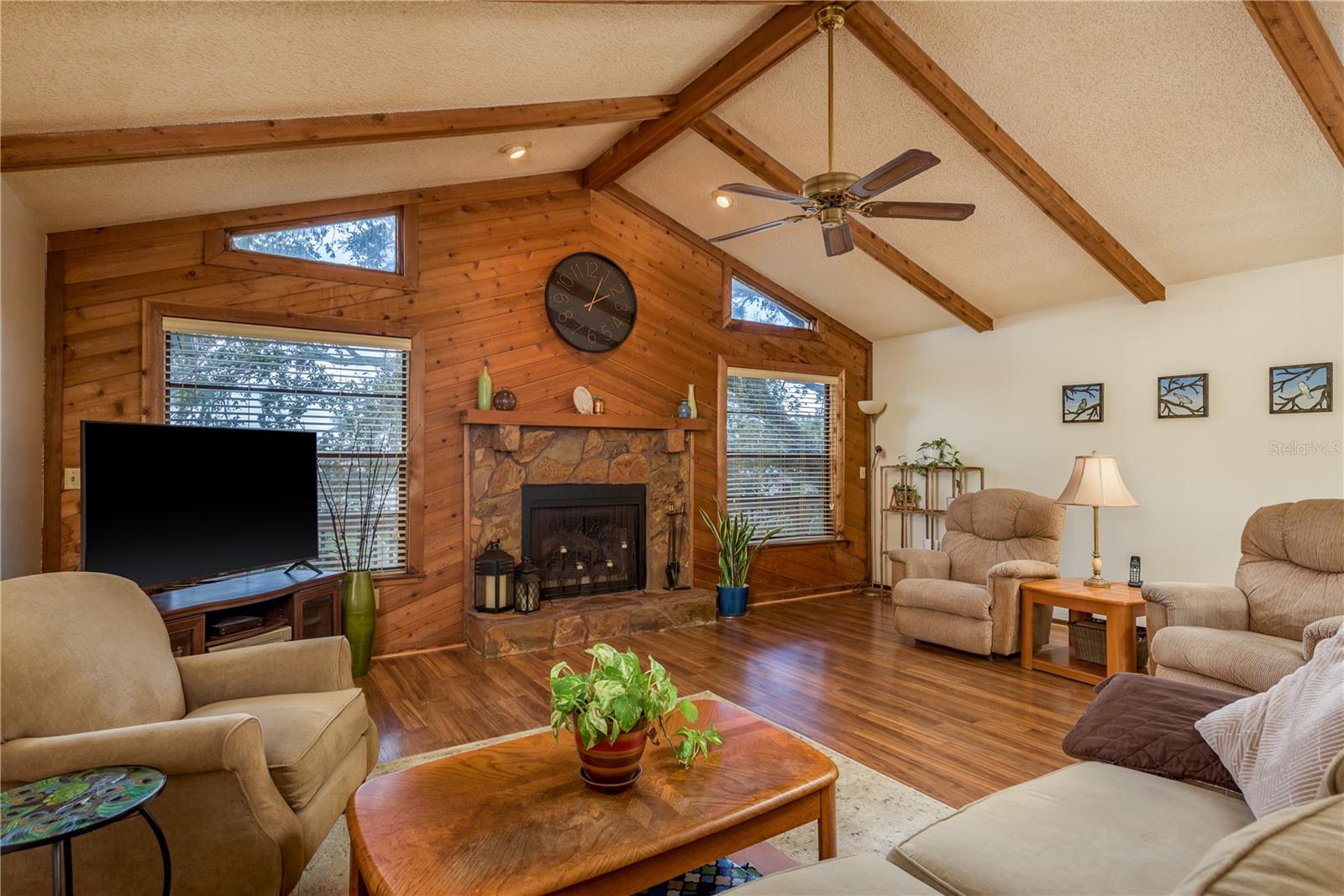 1462 LAKEVIEW DR, TARPON SPRINGS, FL, 34689