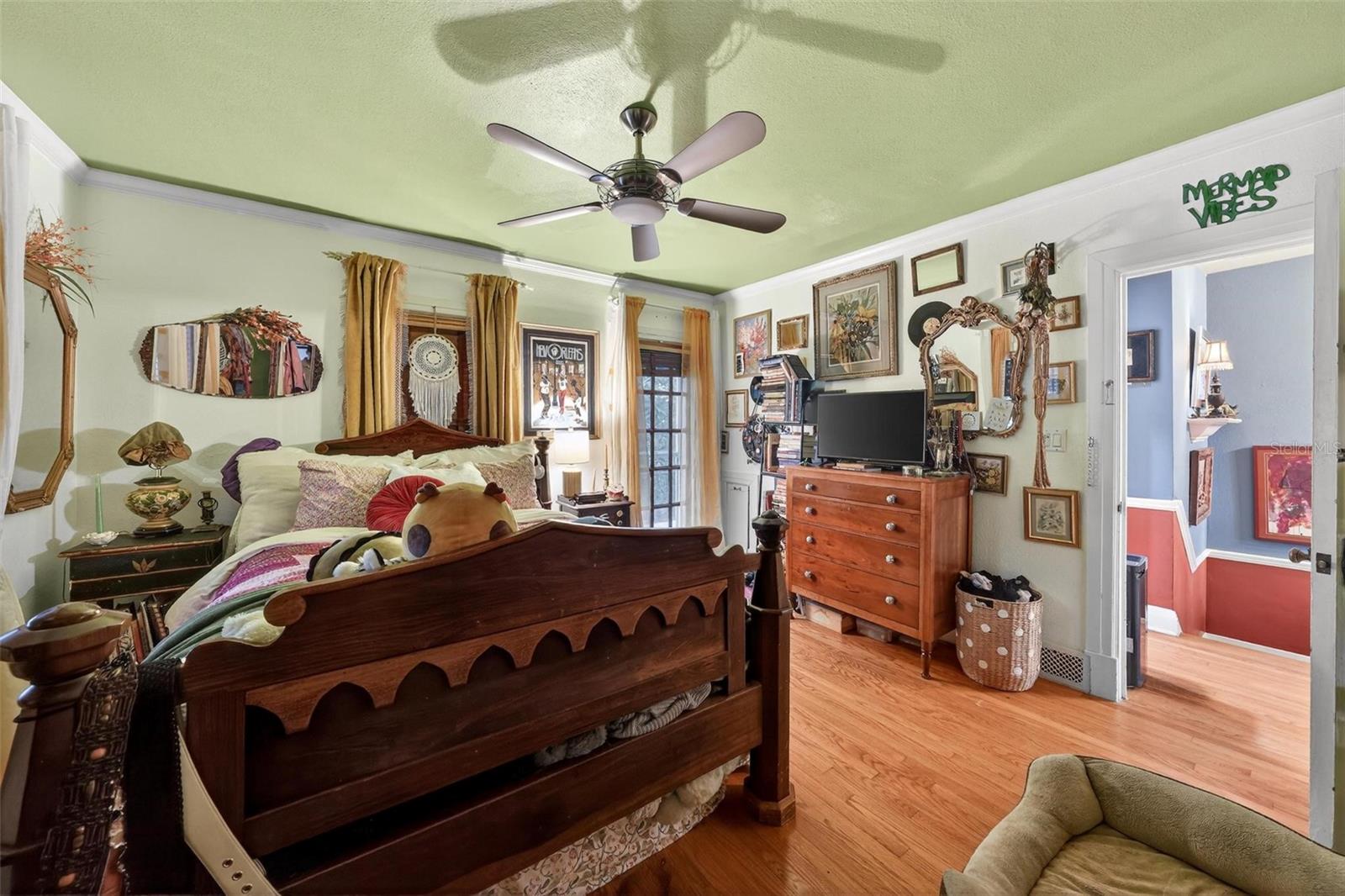 976 FAIRVIEW AVE, MOUNT DORA, FL, 32757