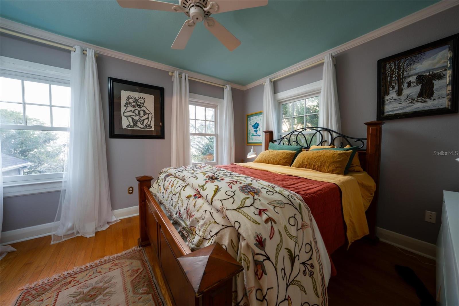 976 FAIRVIEW AVE, MOUNT DORA, FL, 32757