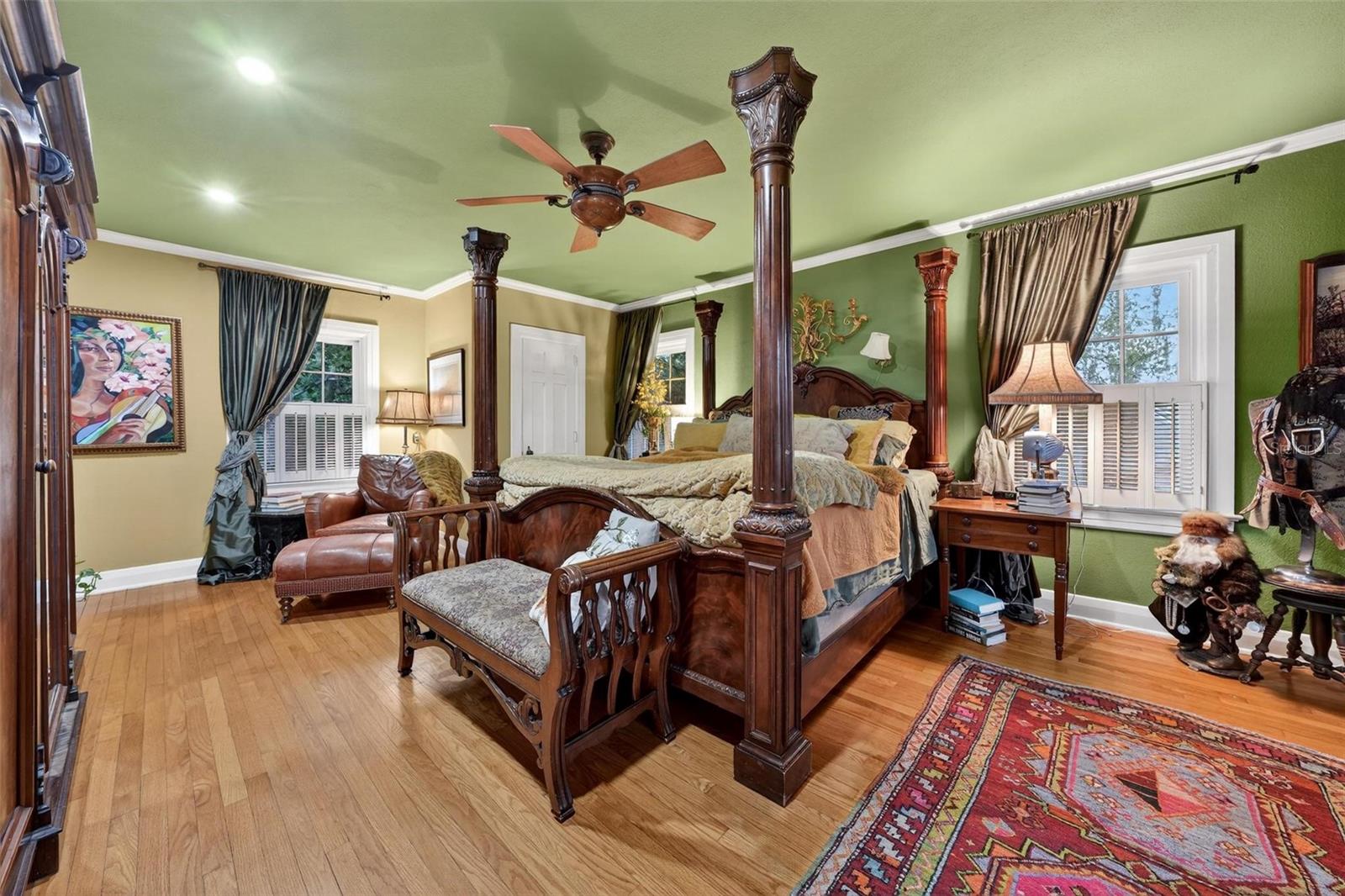 976 FAIRVIEW AVE, MOUNT DORA, FL, 32757